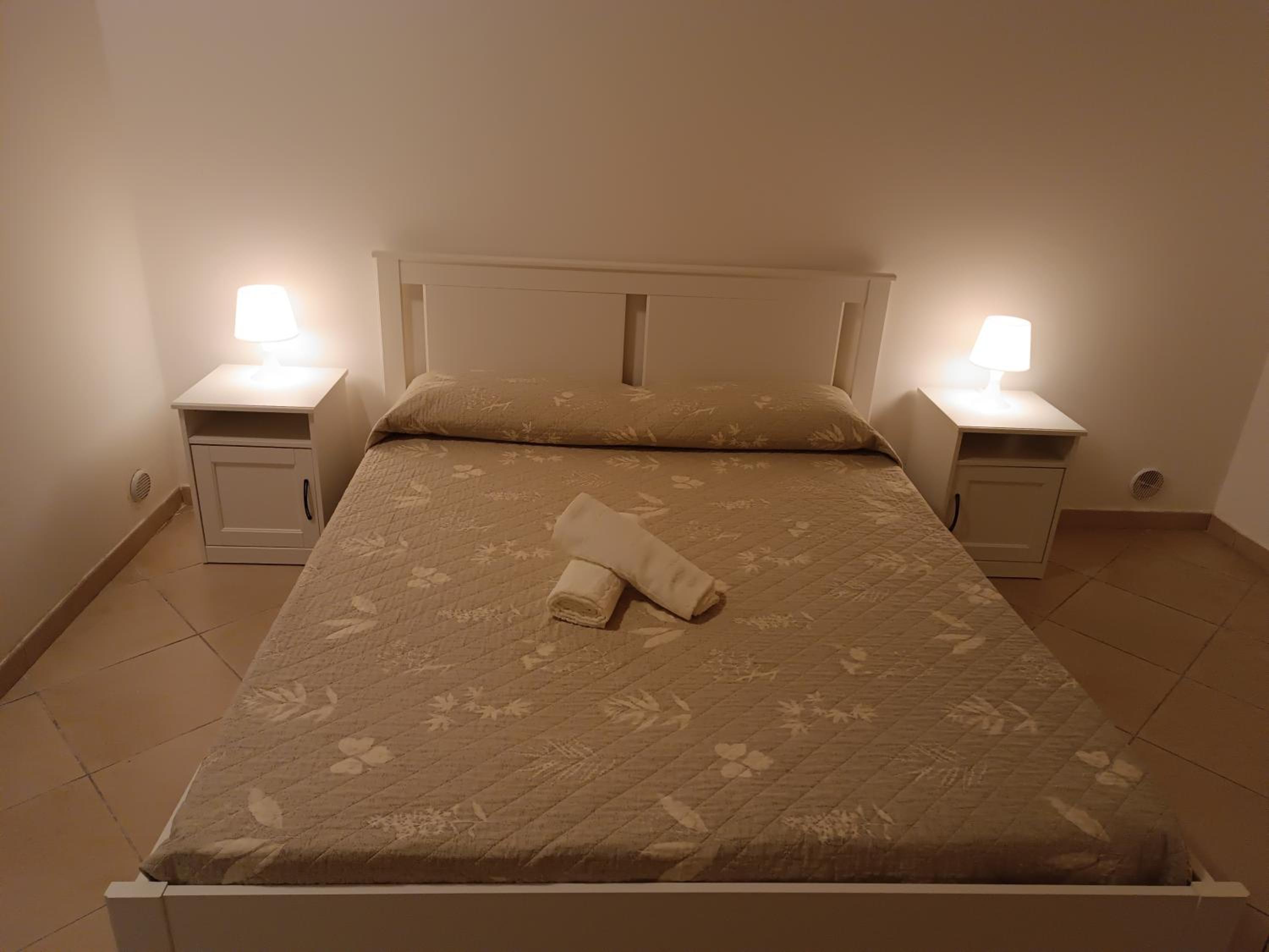 One-Bedroom House photo 1