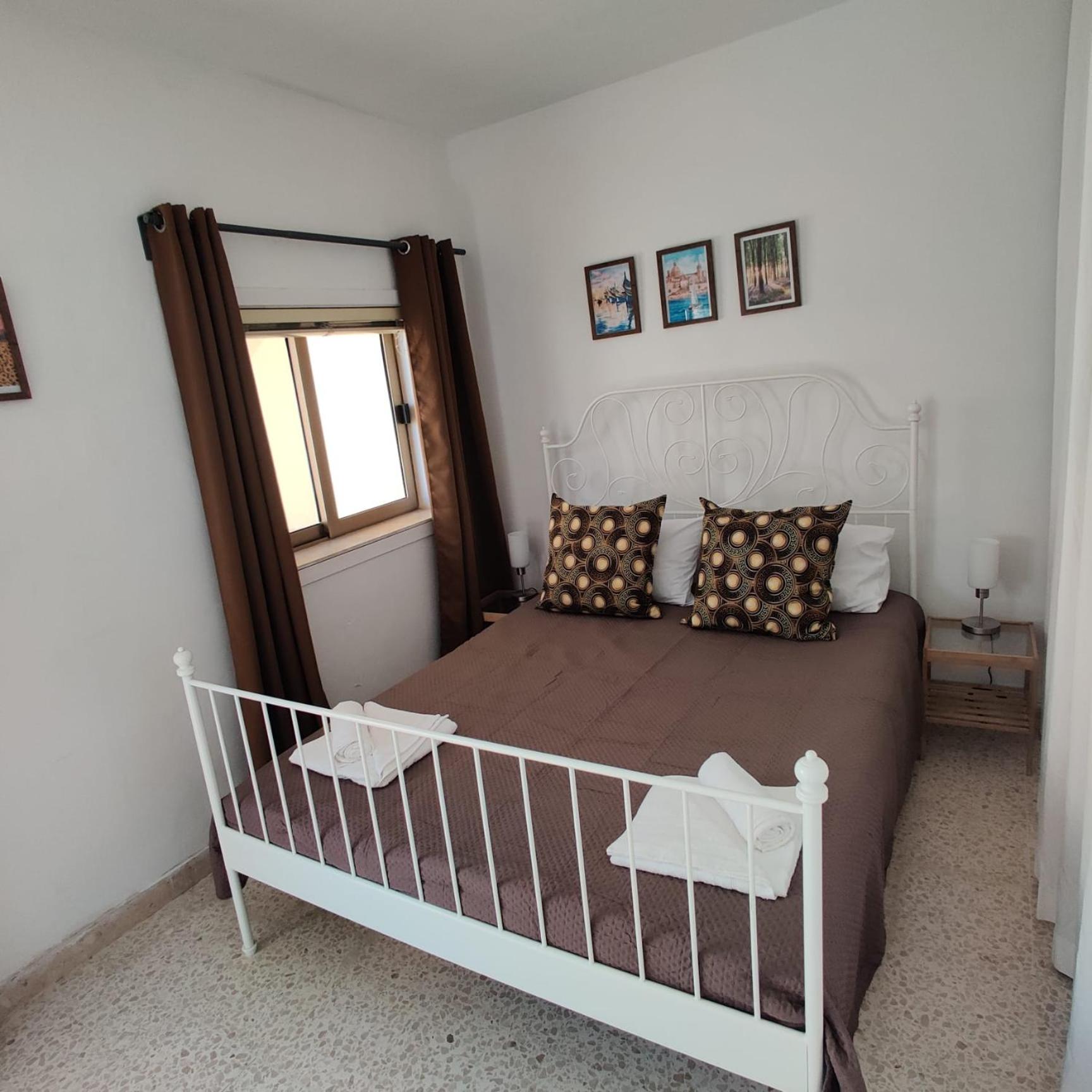 Double Room with Shared Bathroom