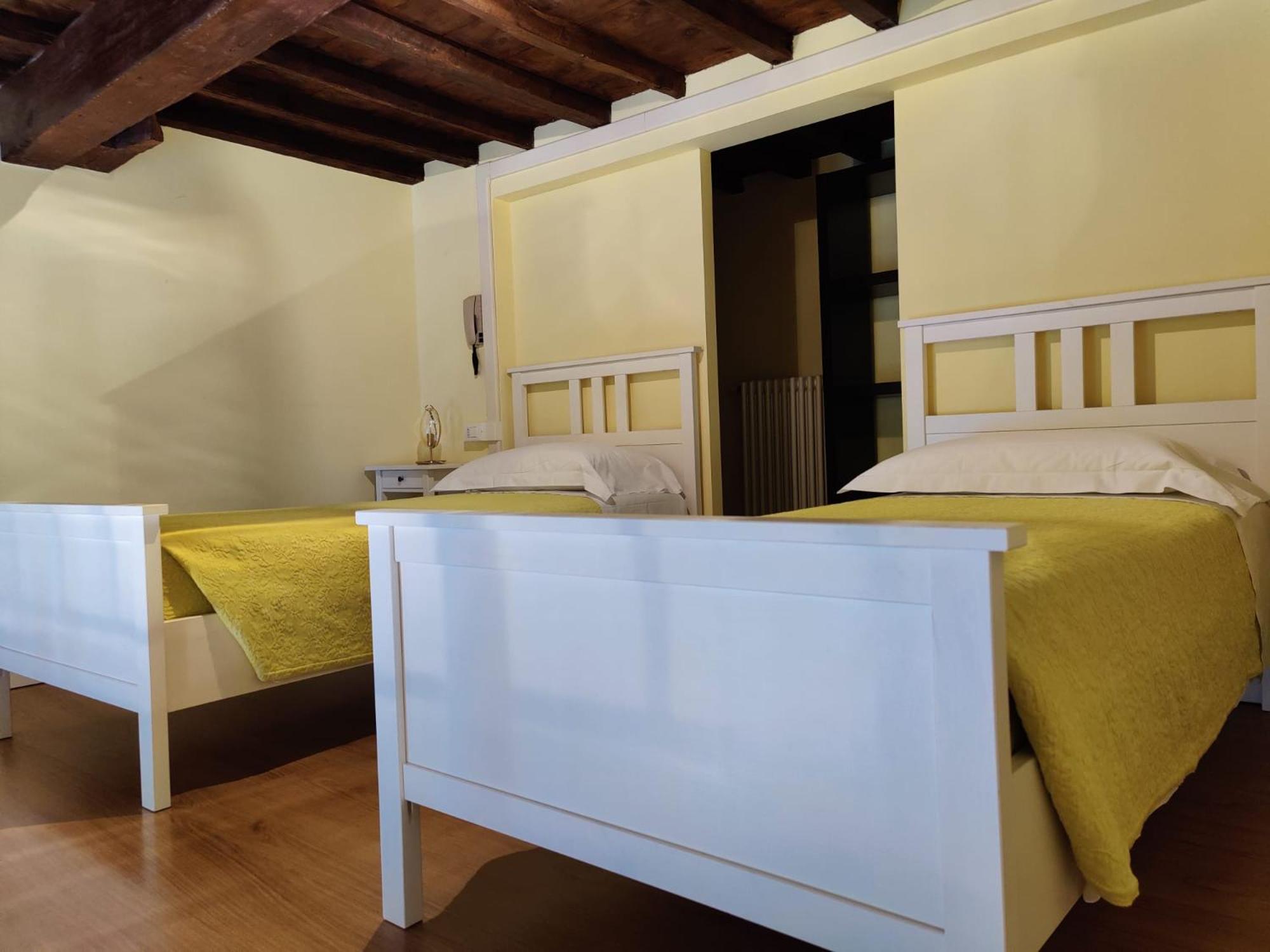 Double or Twin Room photo 3