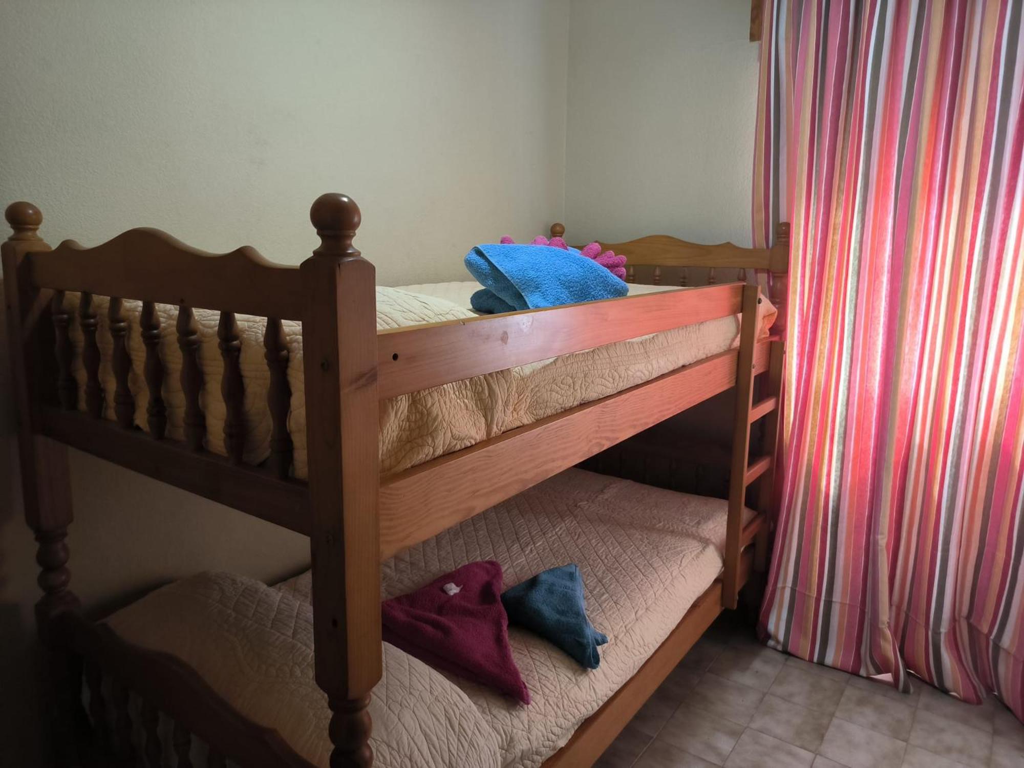 Apartamento de tres habitaciones con vista al parque
