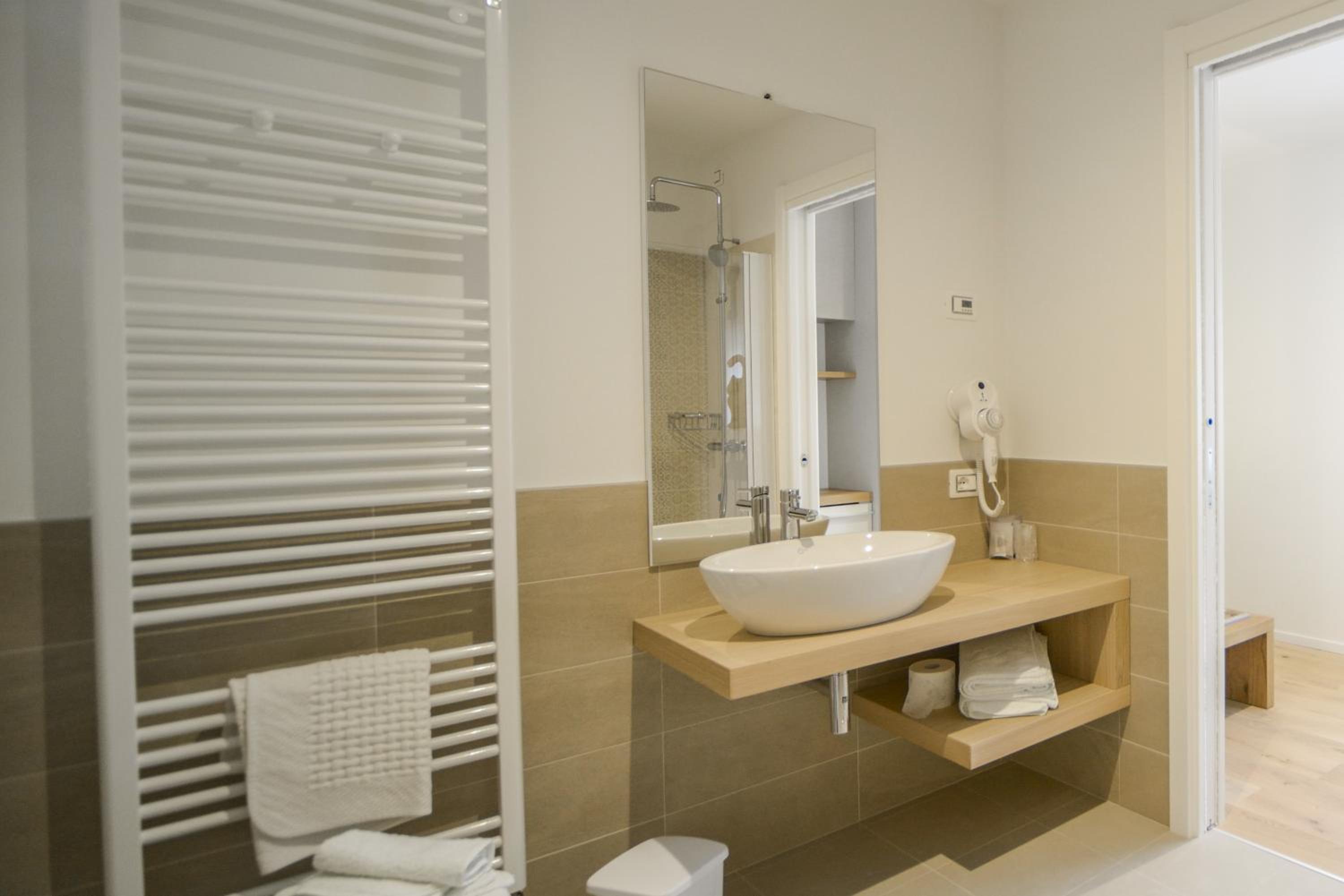 Double or Twin Room with Mountain View photo 3