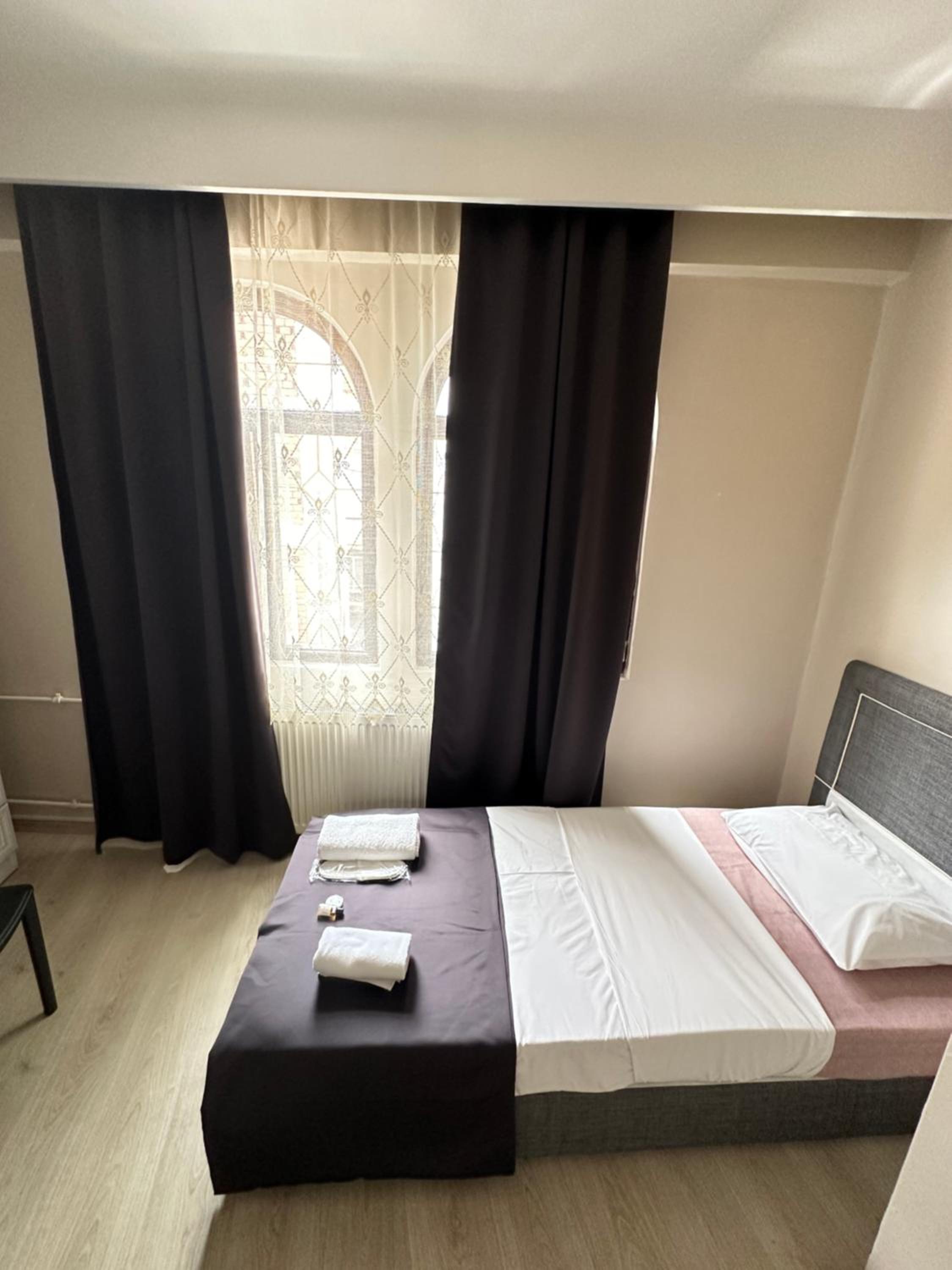 Single Room photo 3
