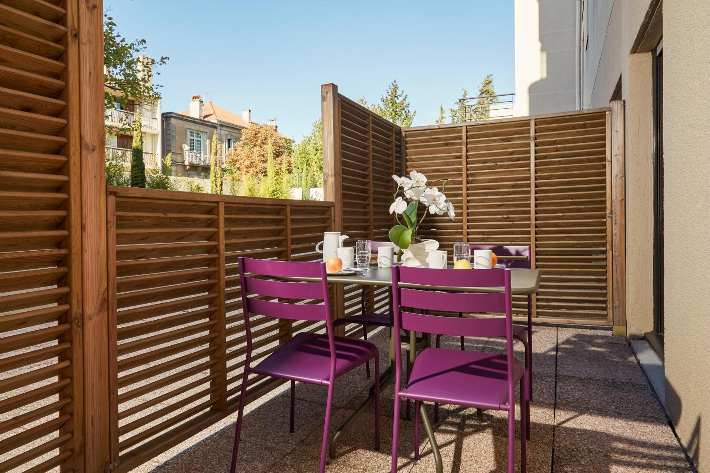 Superior Apartment with Balcony - Photo 2