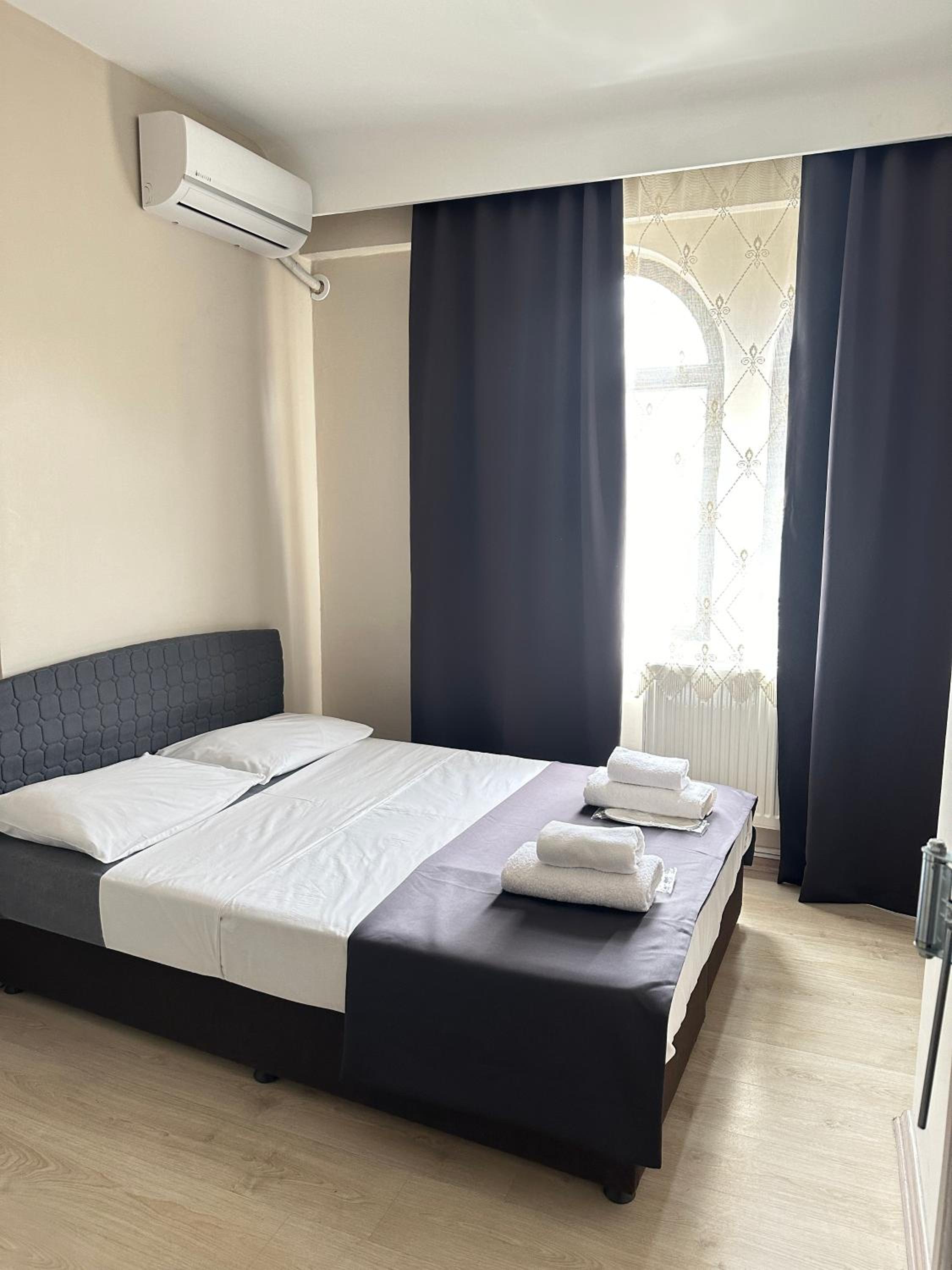 Double Room - Photo 1