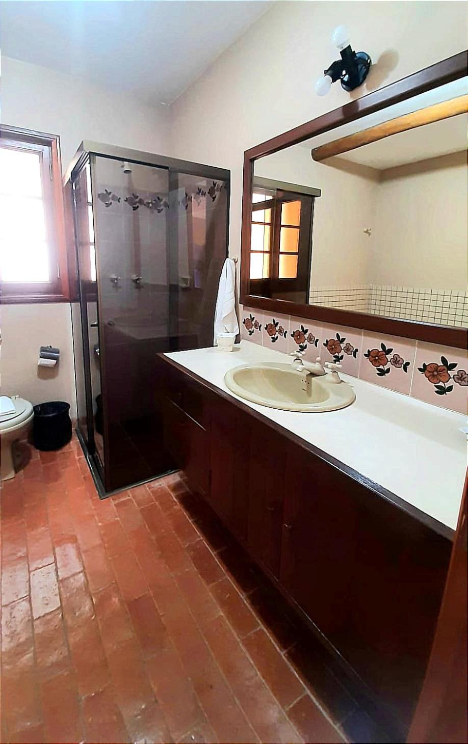 Deluxe Suite with Spa Bath photo 3