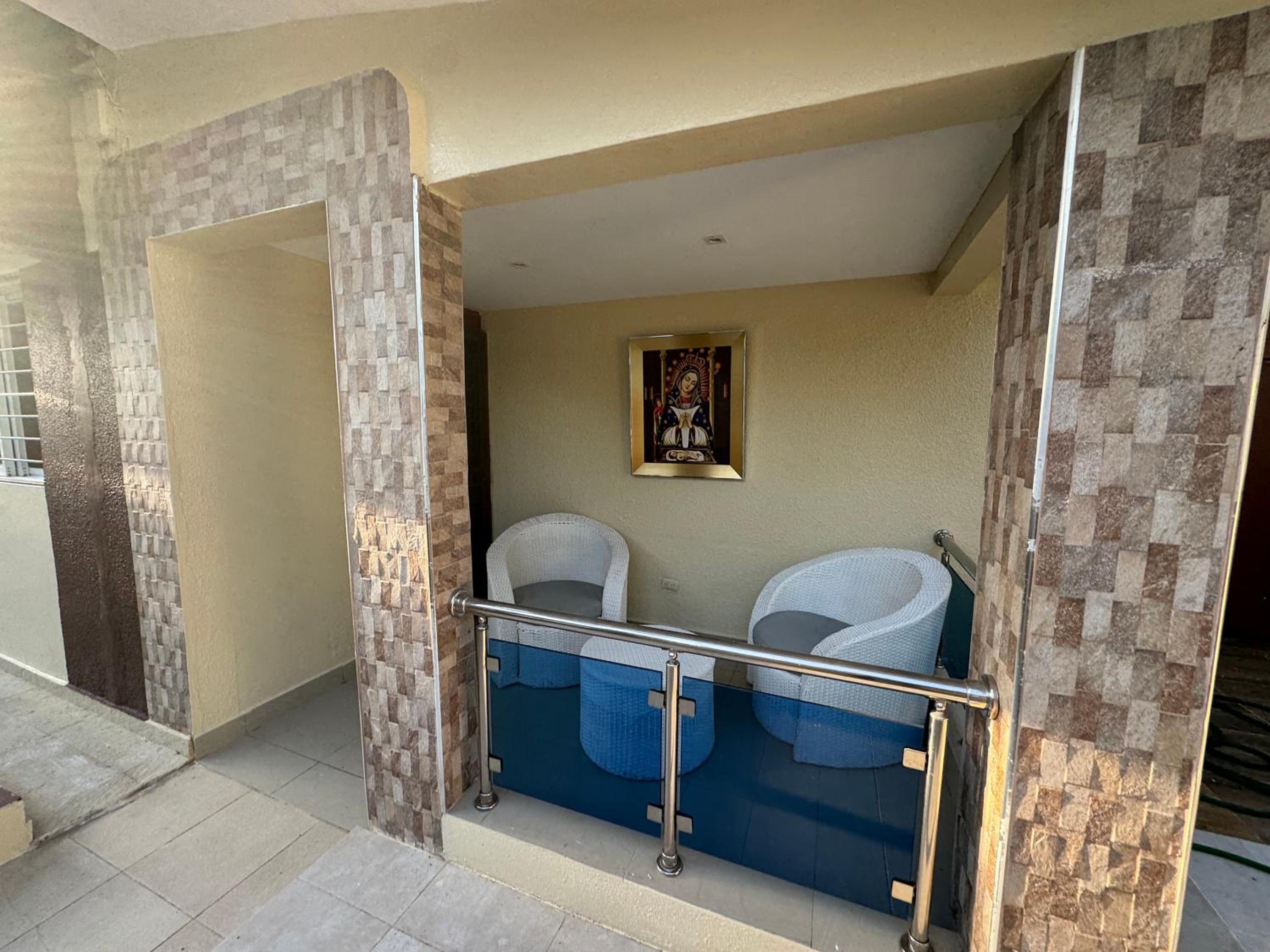 One-Bedroom House photo 3
