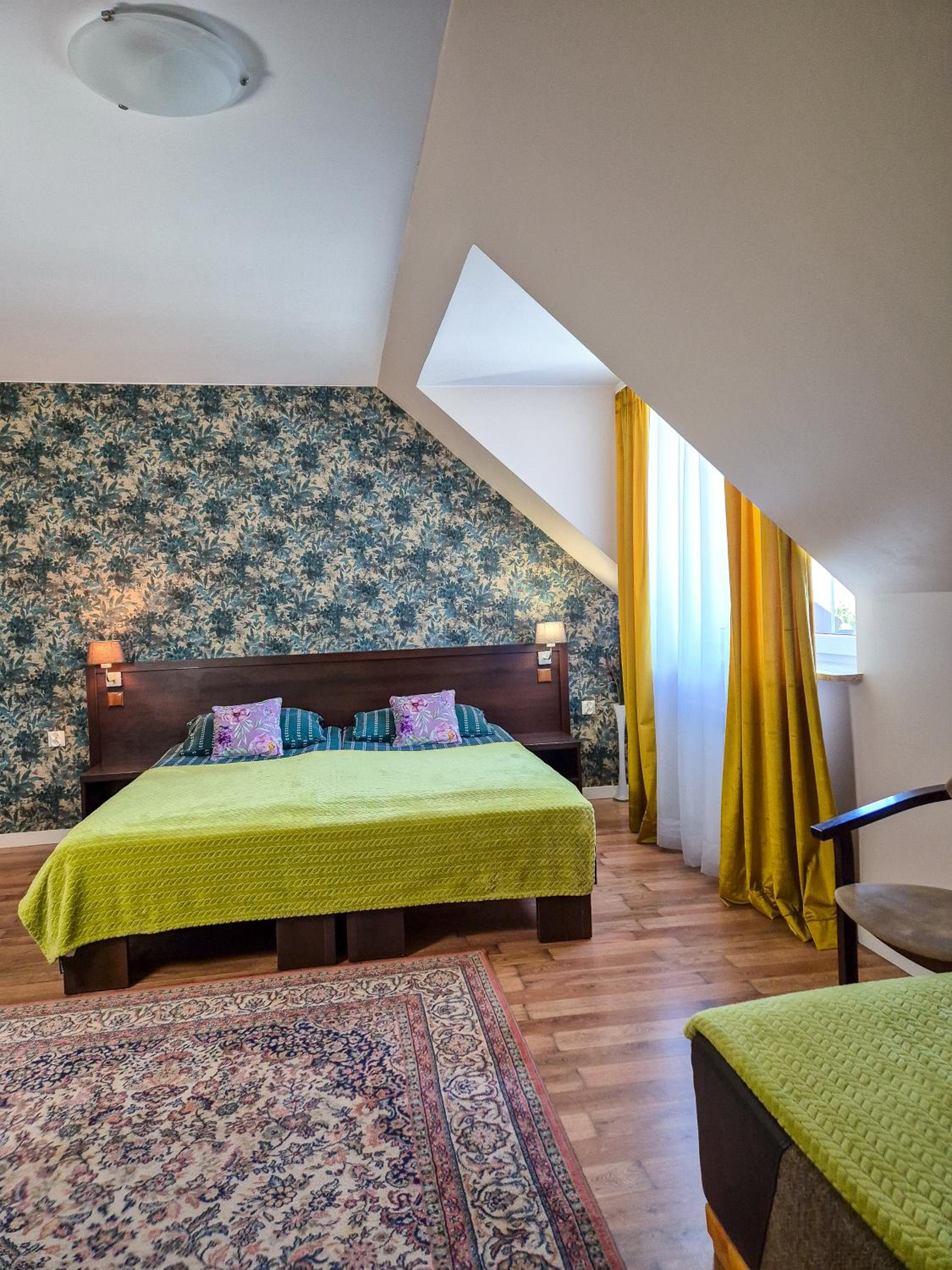 Triple Room with Private Bathroom photo 3