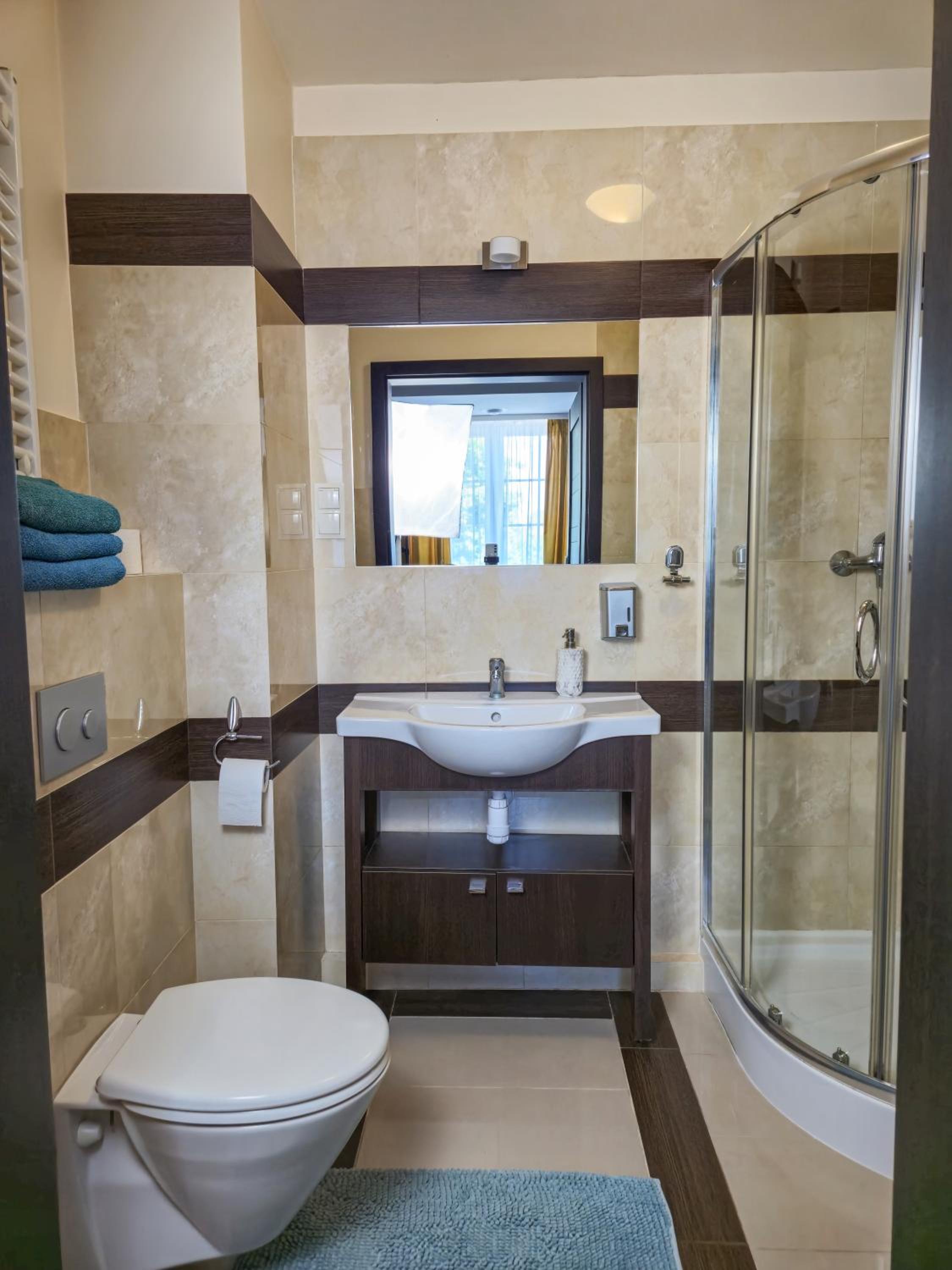 Triple Room with Private Bathroom photo 2