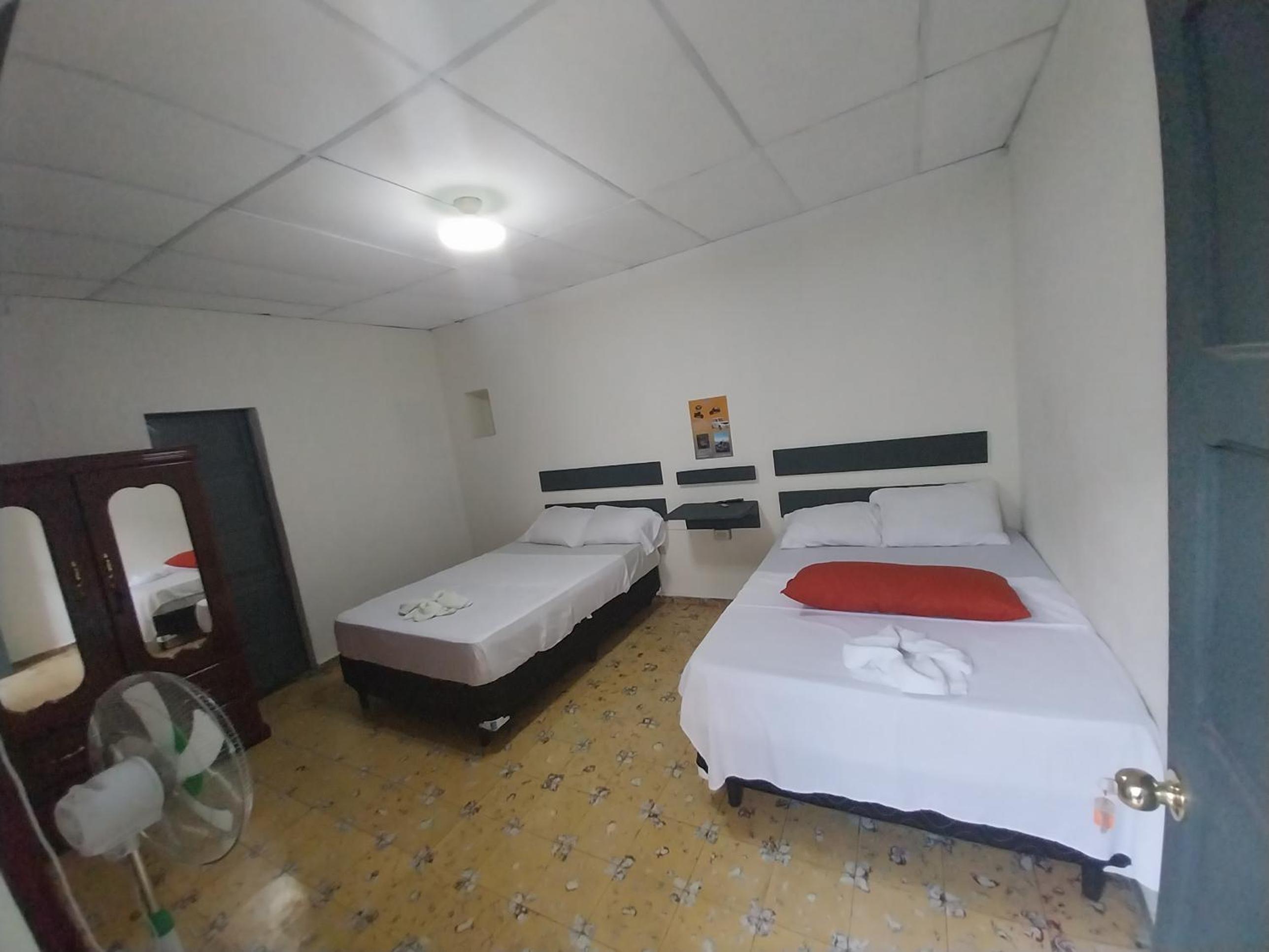 Double Room With Shared Bathroom photo 1
