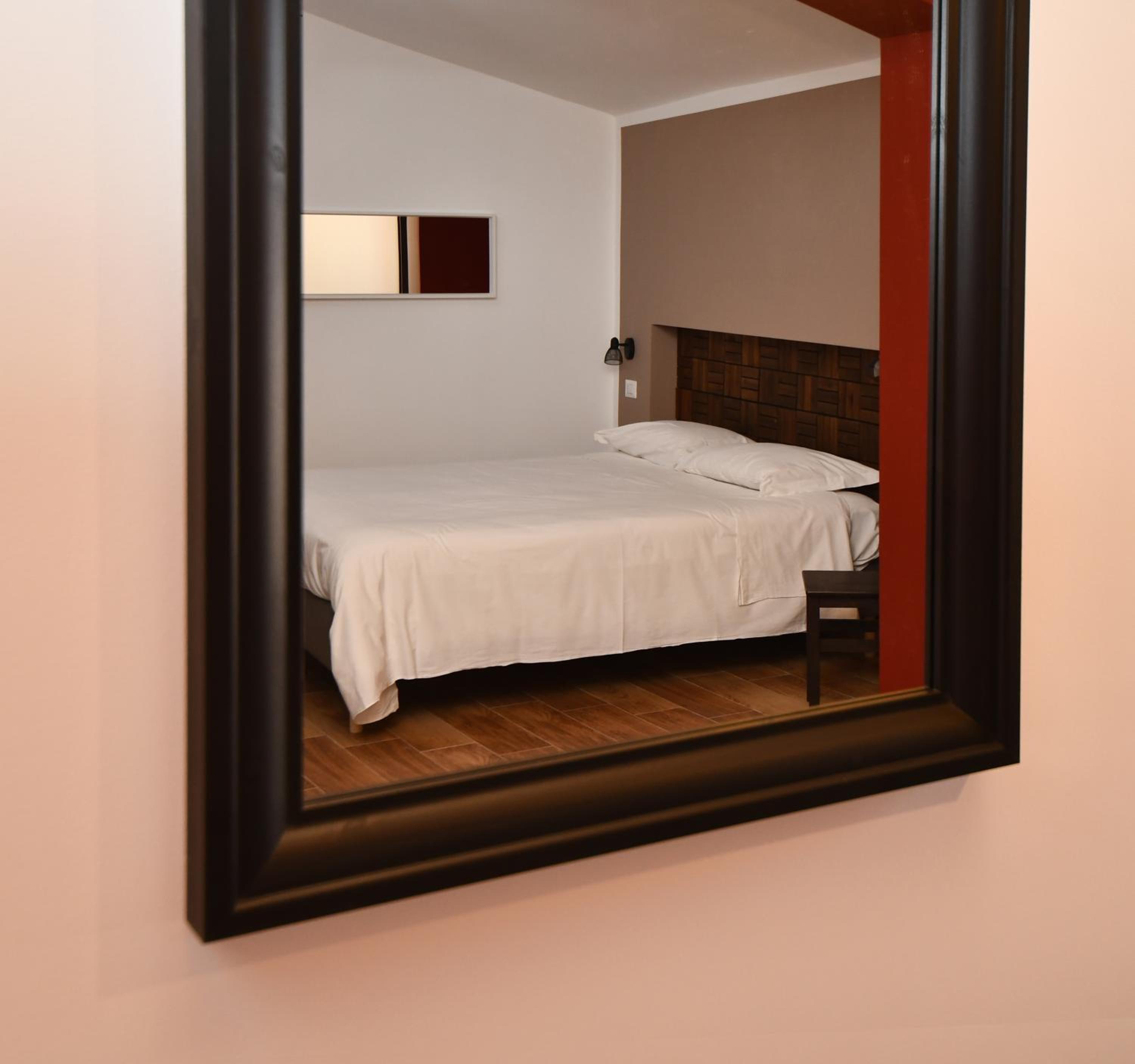 Large Double Room photo 3