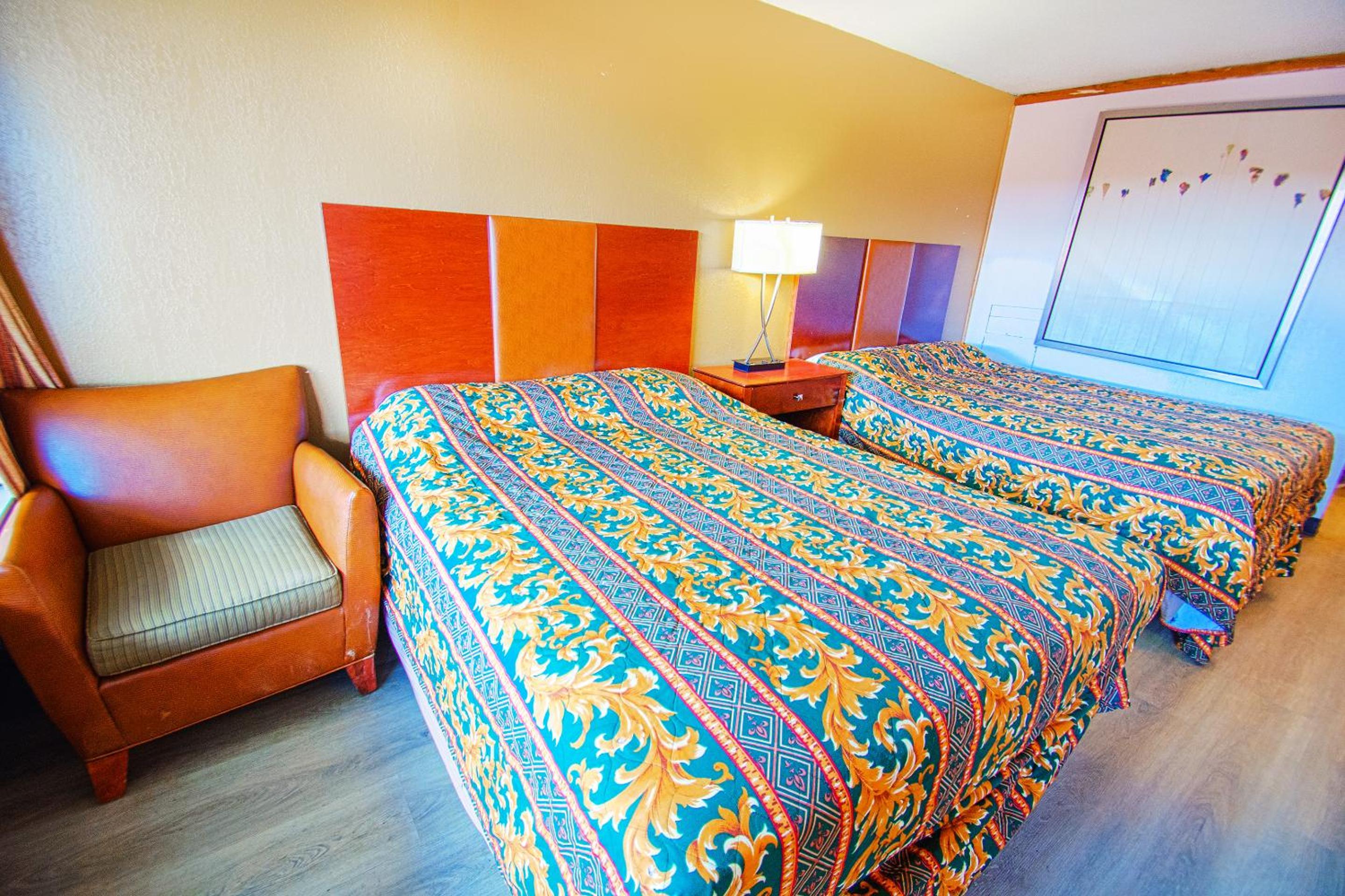 Double Room with Two Double Beds Smoking photo 1