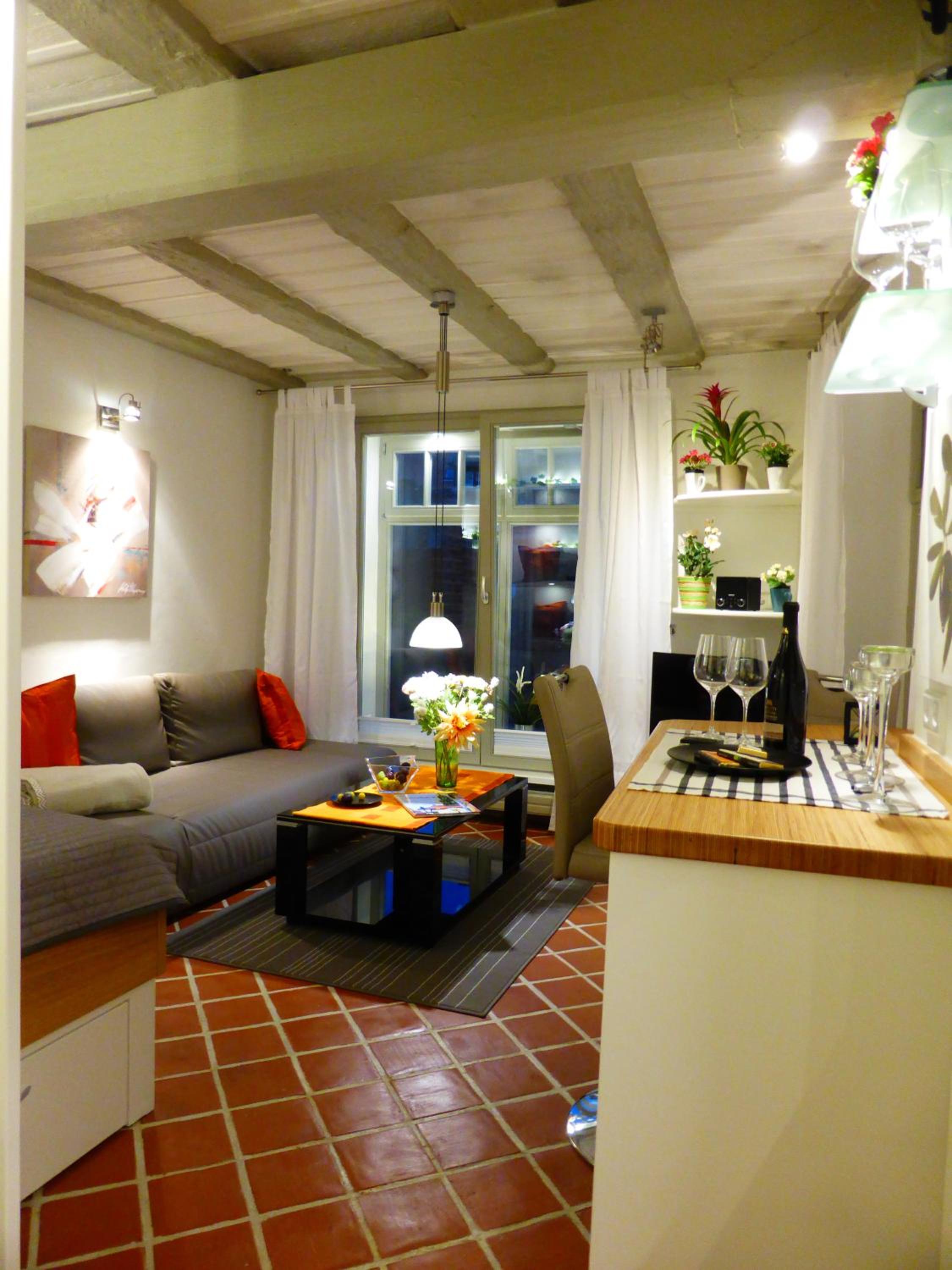 Studio Apartment photo 1