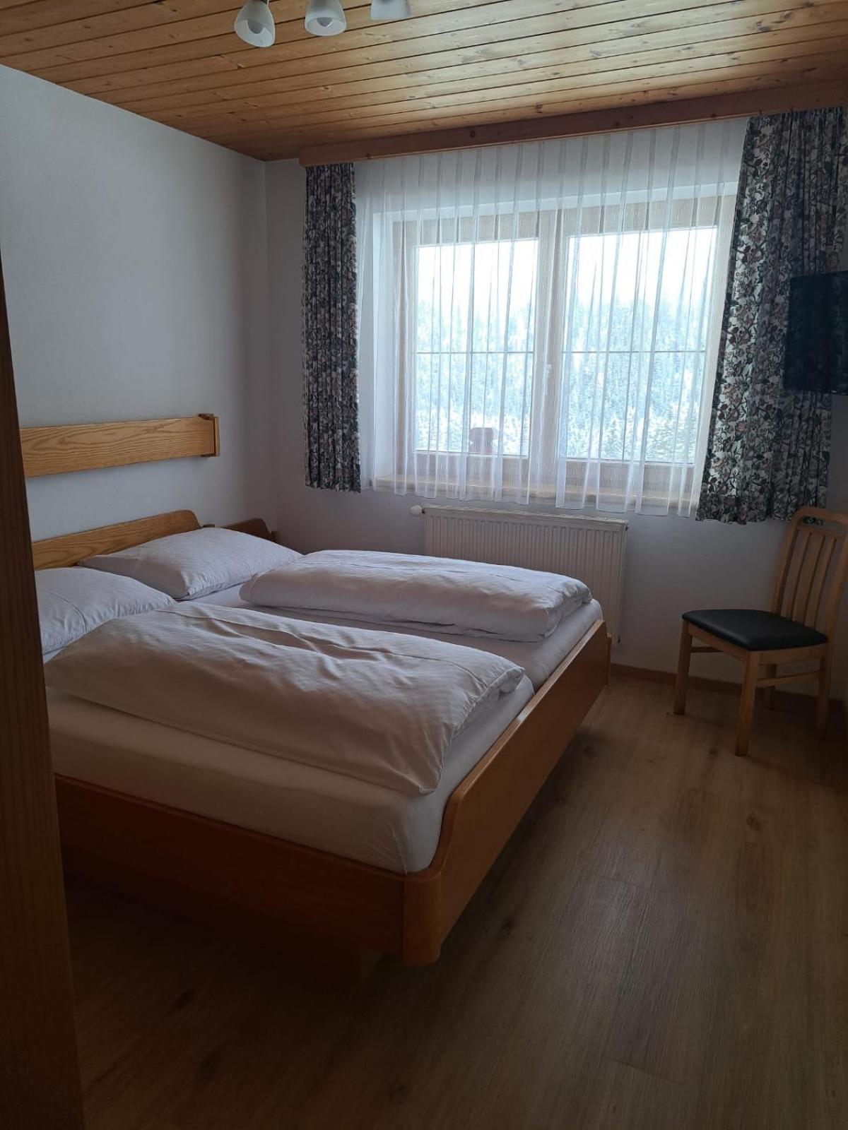 Two-Bedroom Apartment (2-4 Adults) with Balcony photo 1