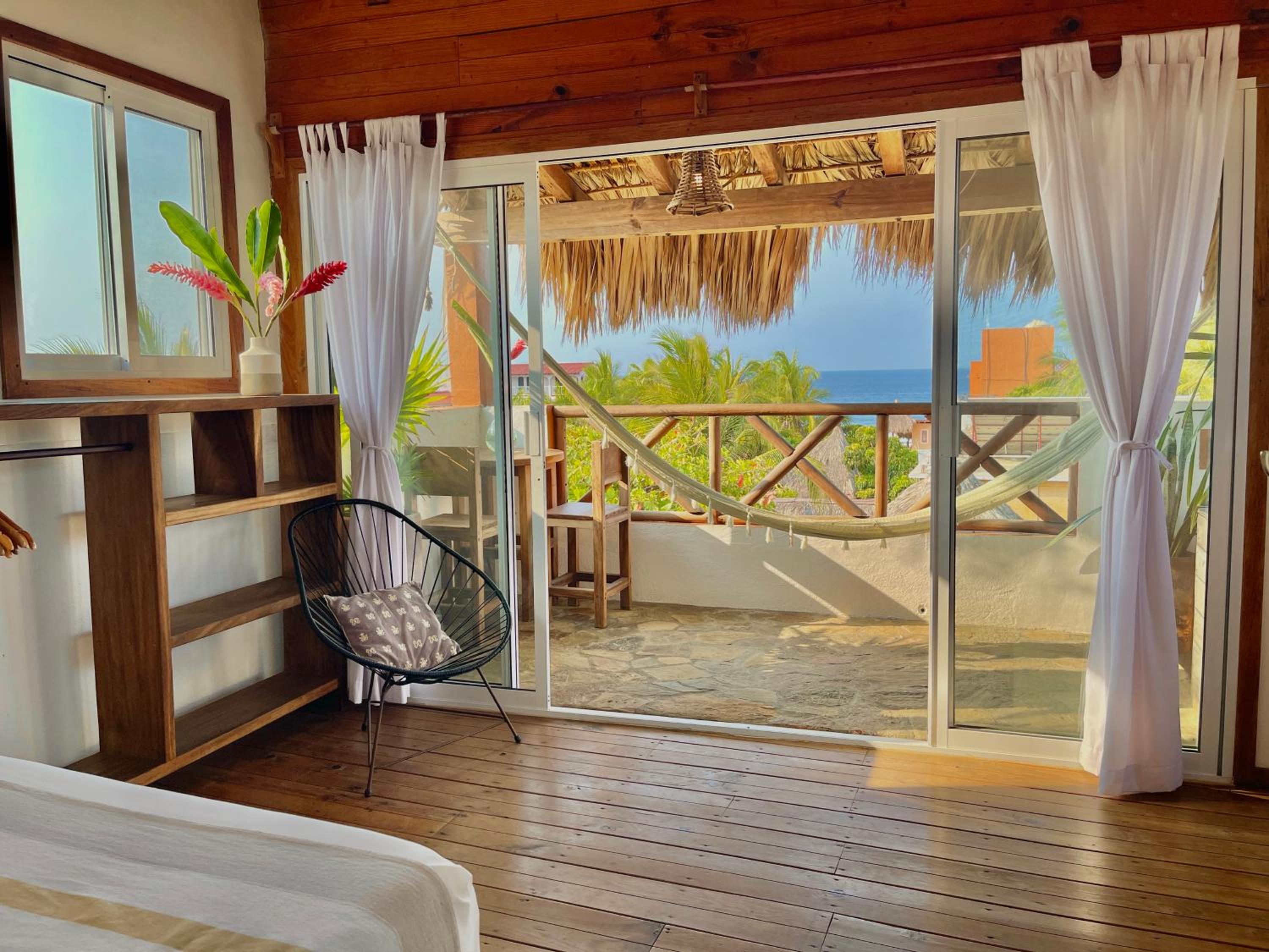 Apartment with Sea View - Photo 1