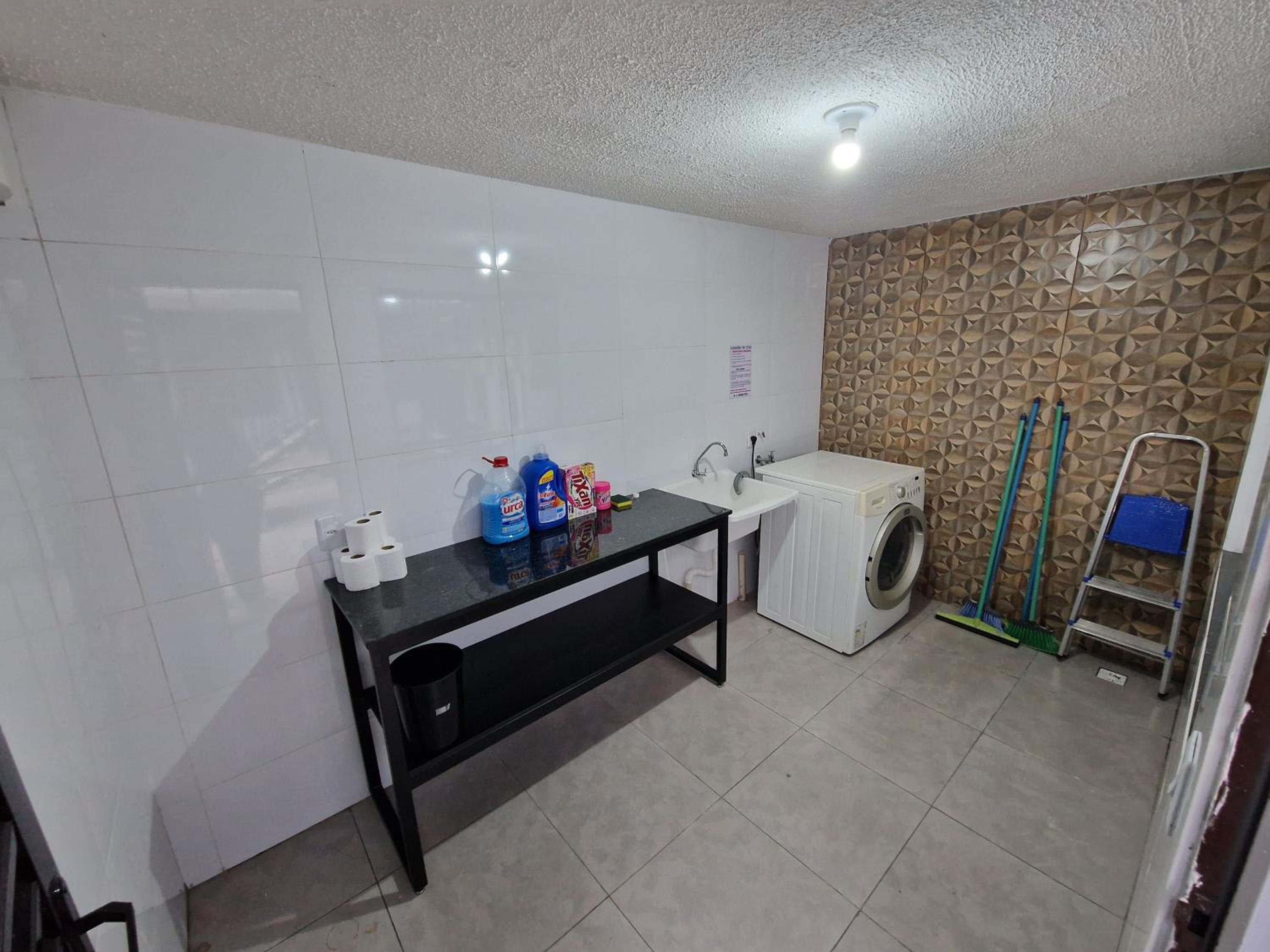 One-Bedroom Apartment photo 3