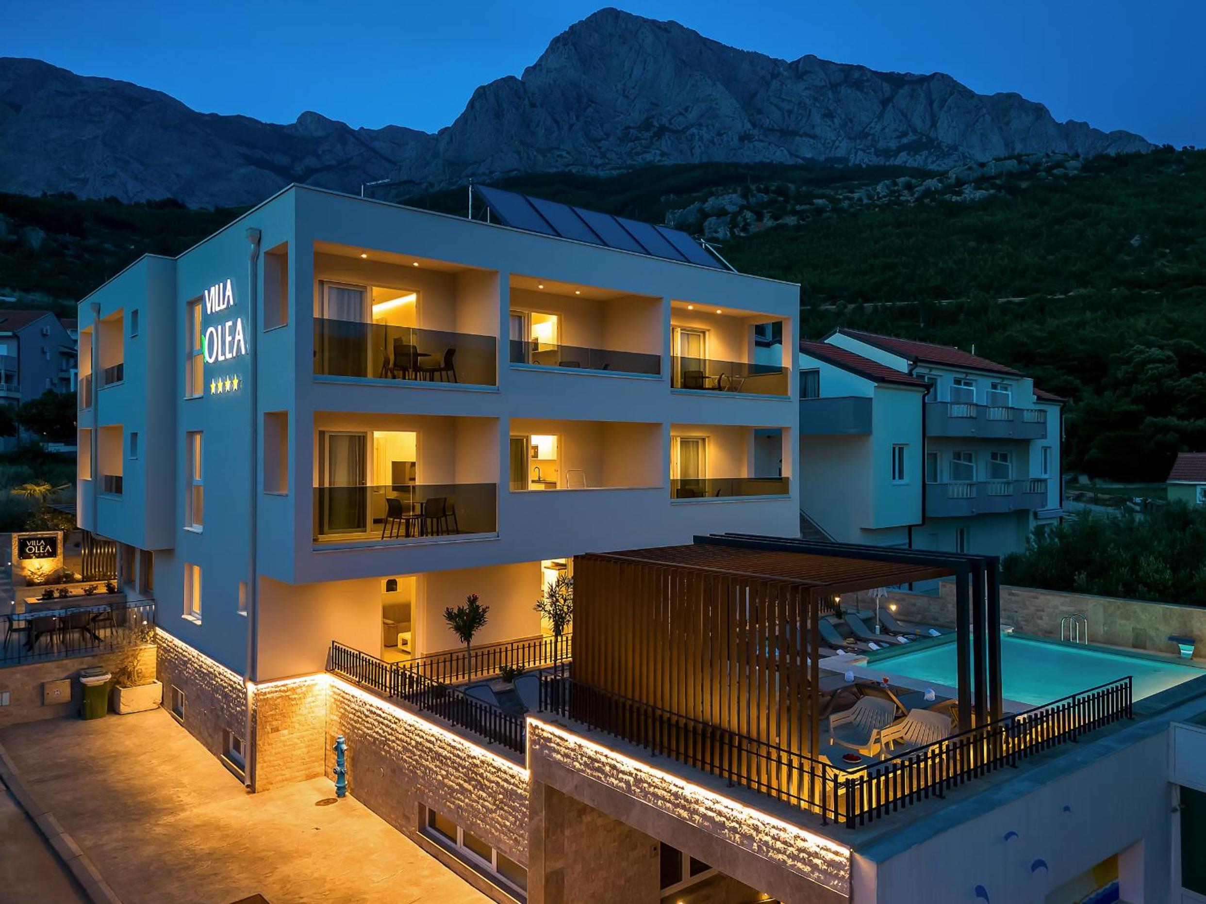 Apartment with Pool View  photo 2