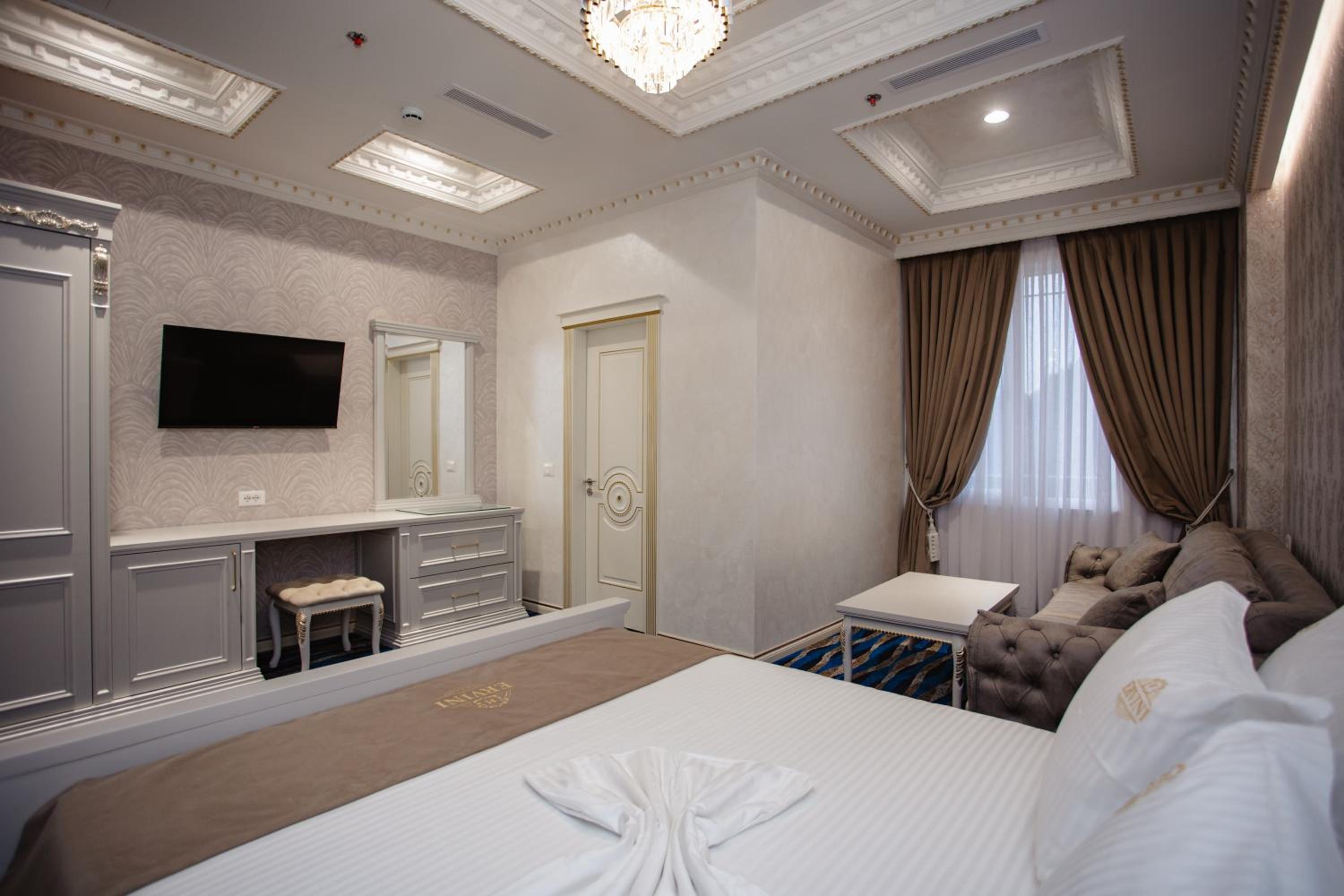 Deluxe Queen Room photo 3