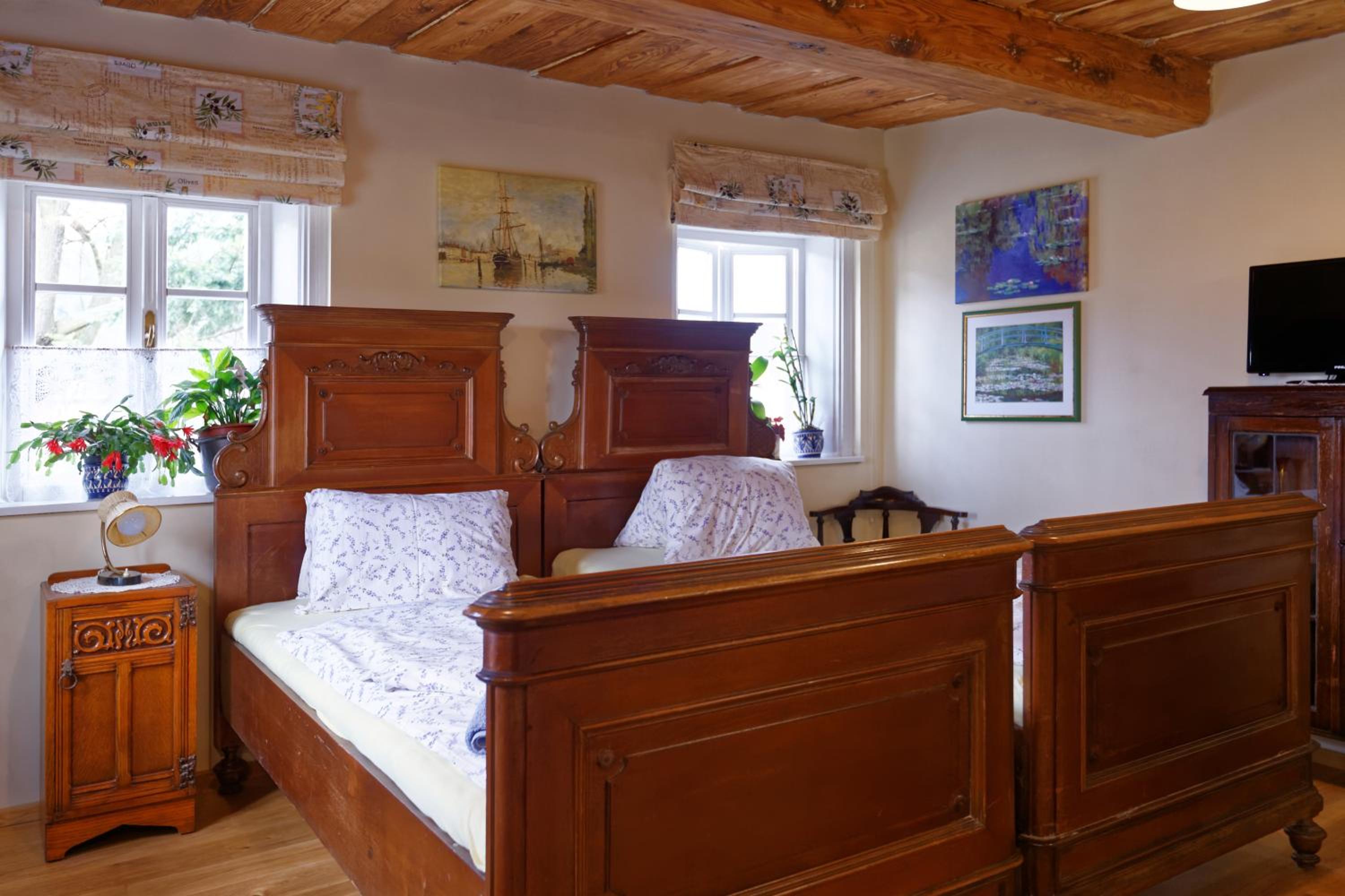 Twin Room-Claude photo 2