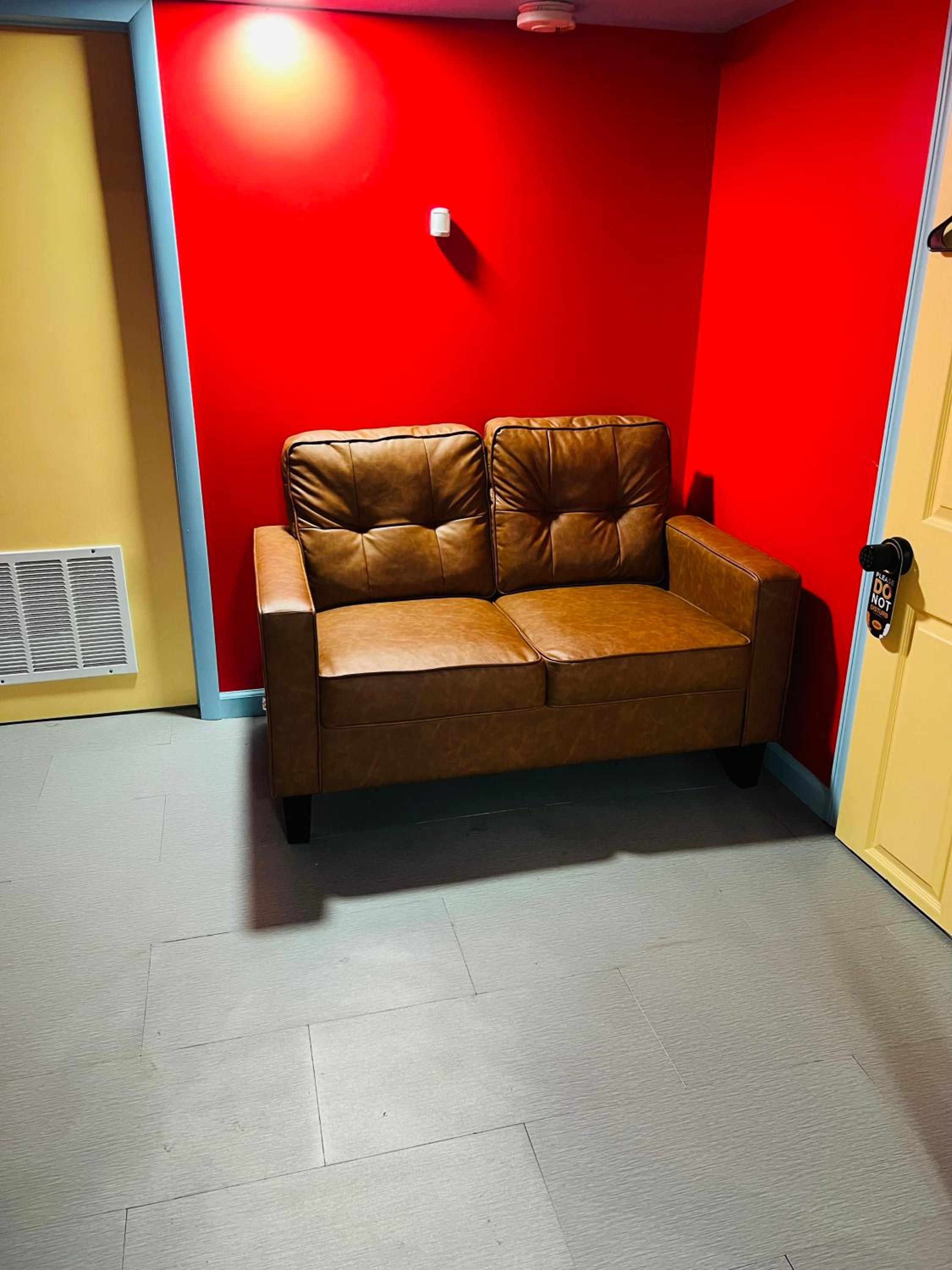 Queen Room photo 3