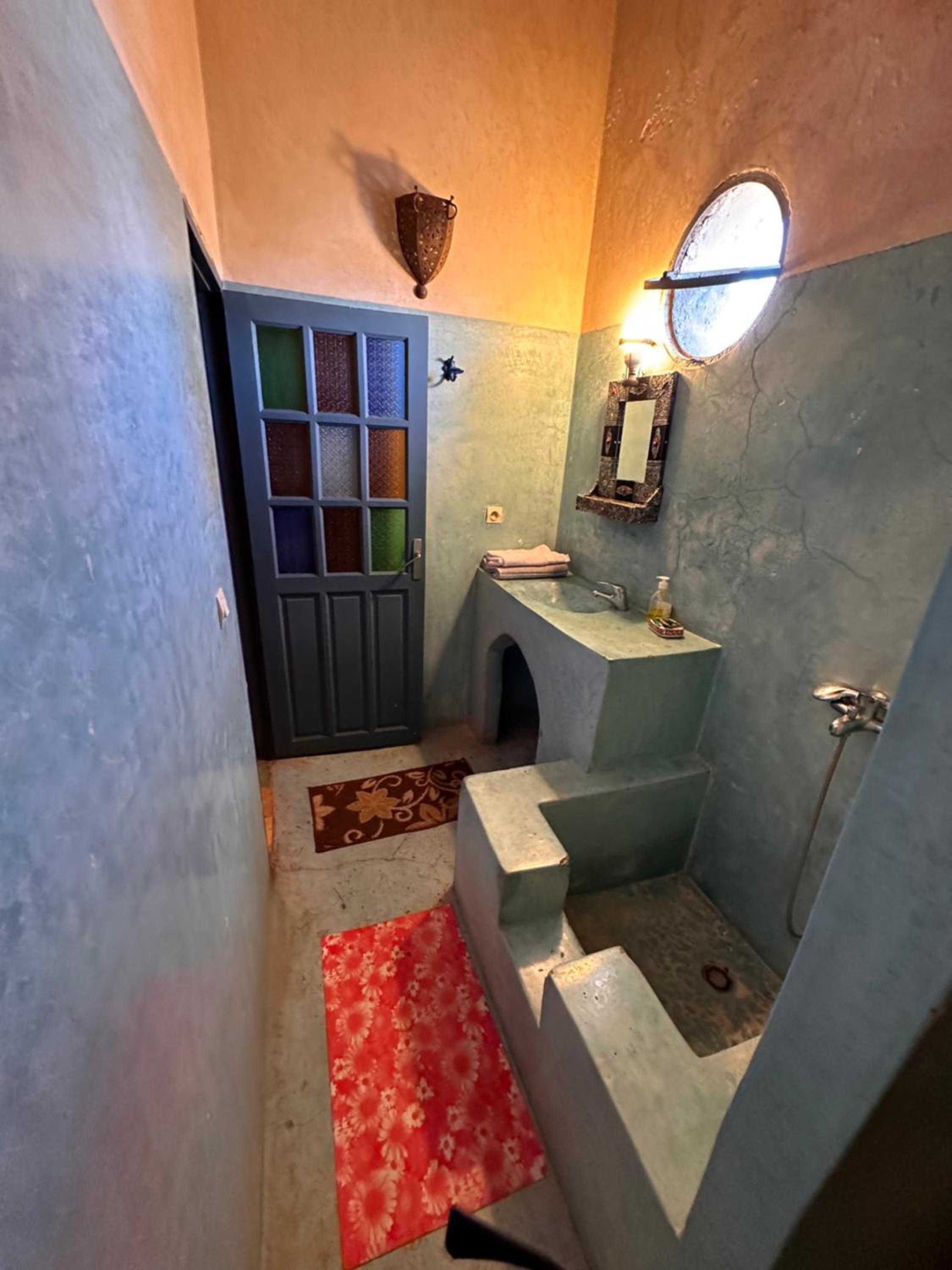 Double Room with Private Bathroom - Photo 9