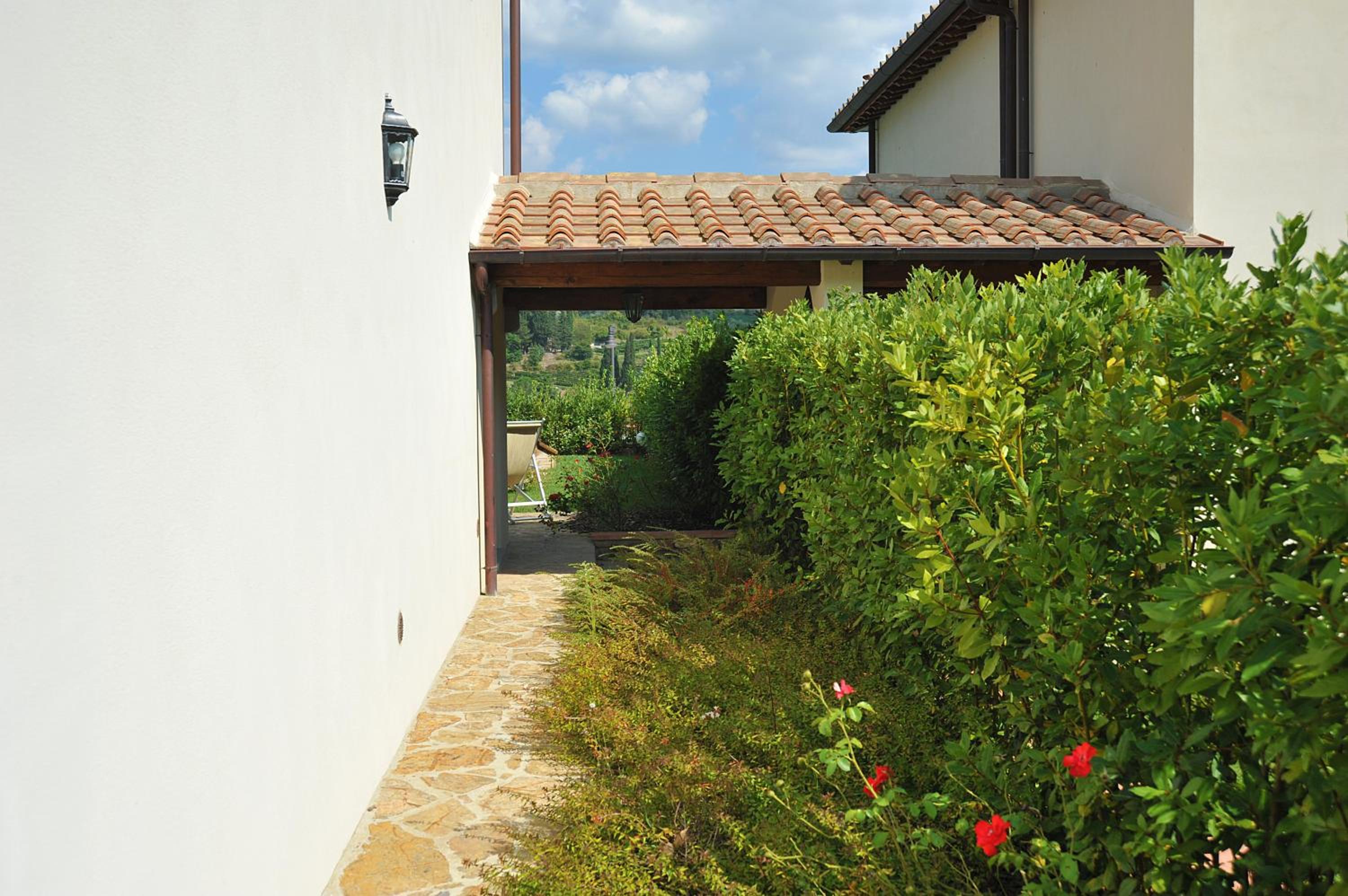 Three-Bedroom Villa photo 3