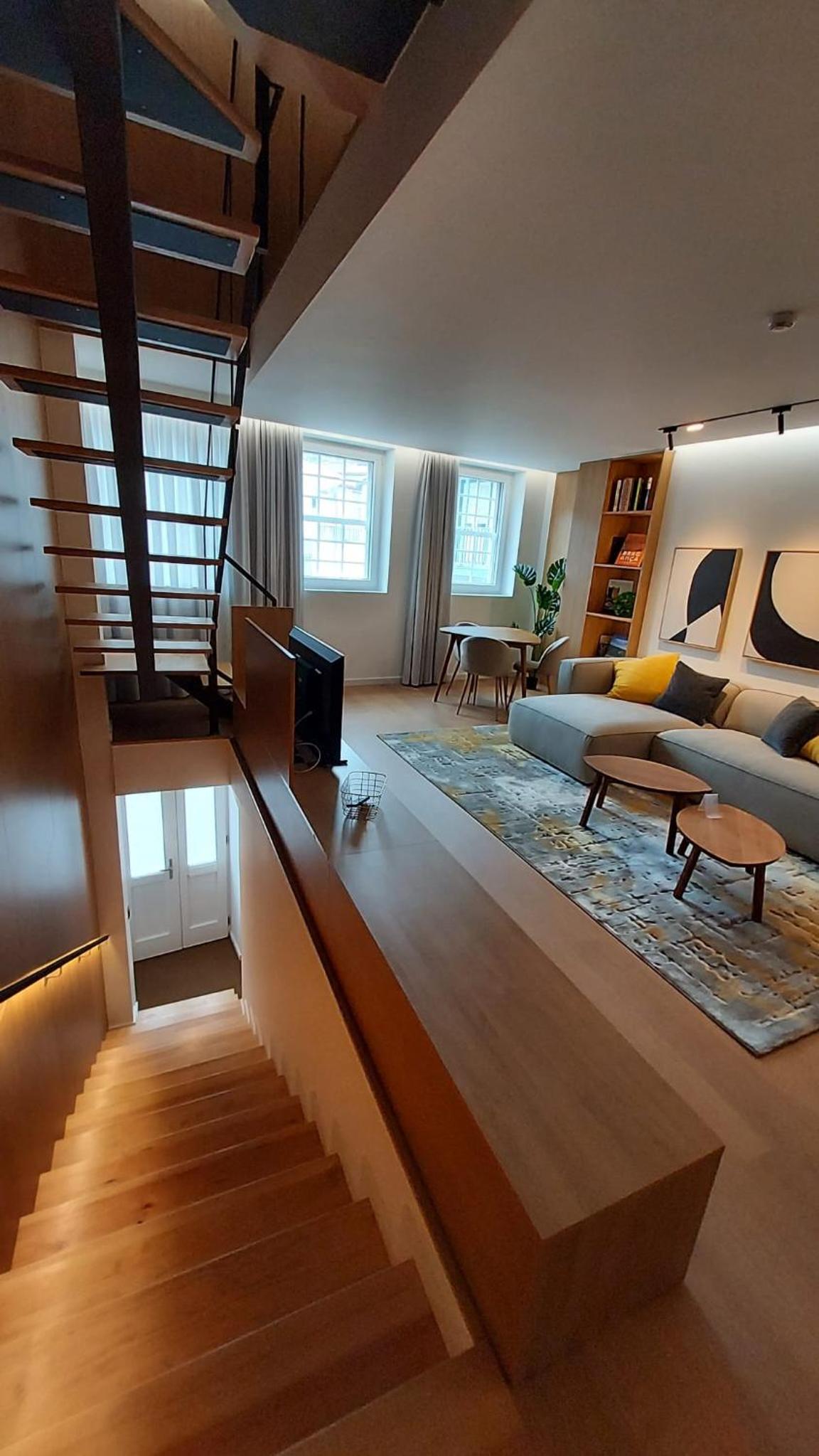 One-Bedroom Apartment photo 1