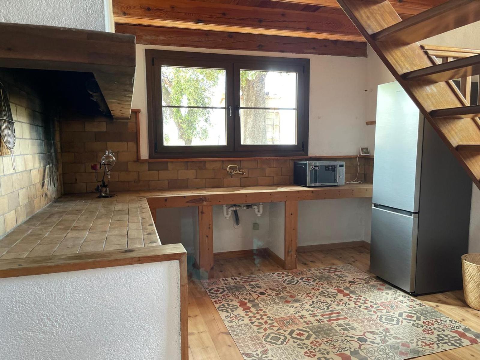 Seven-Bedroom House photo 3