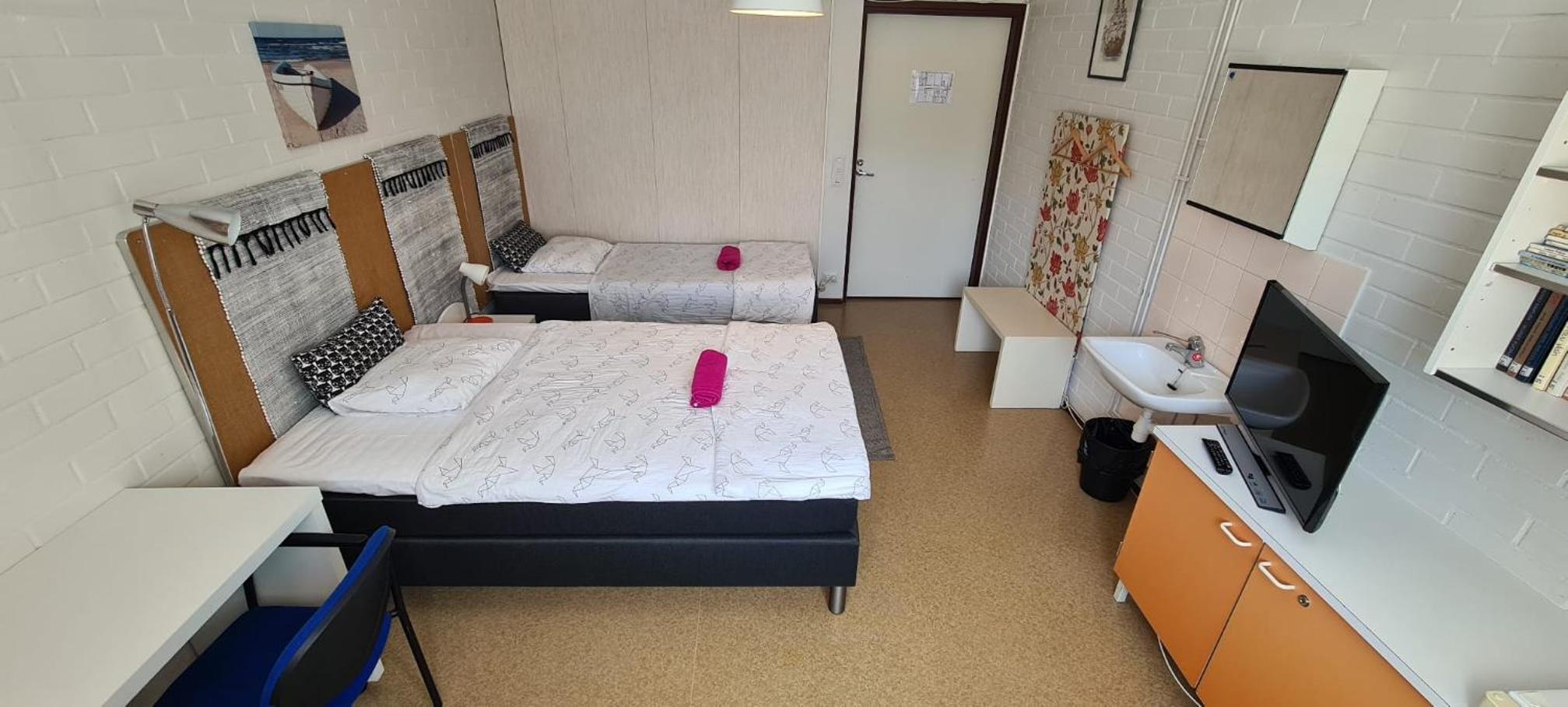Classic Quadruple Room - Photo 1