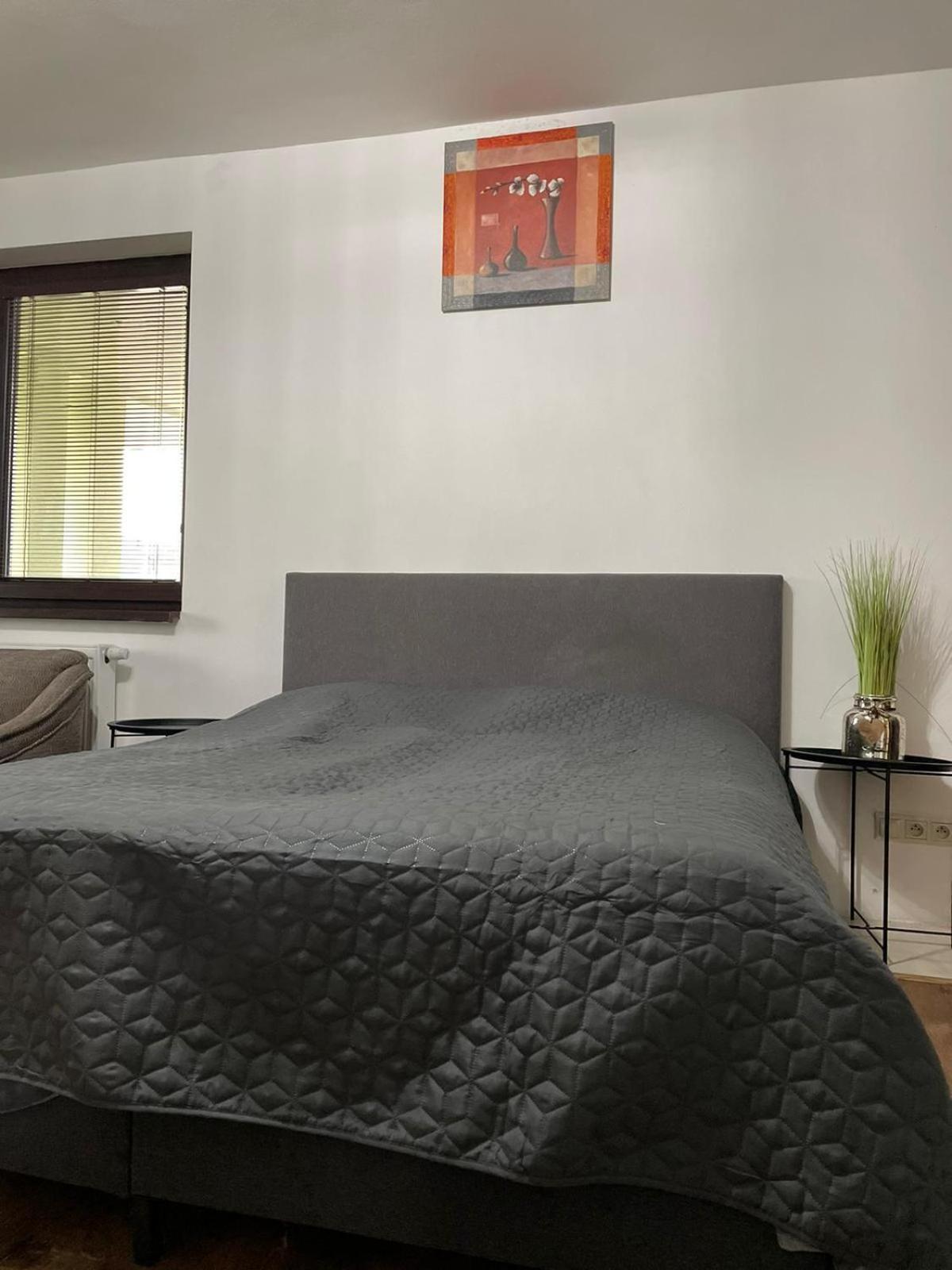 Double Room with Private Bathroom - Photo 8