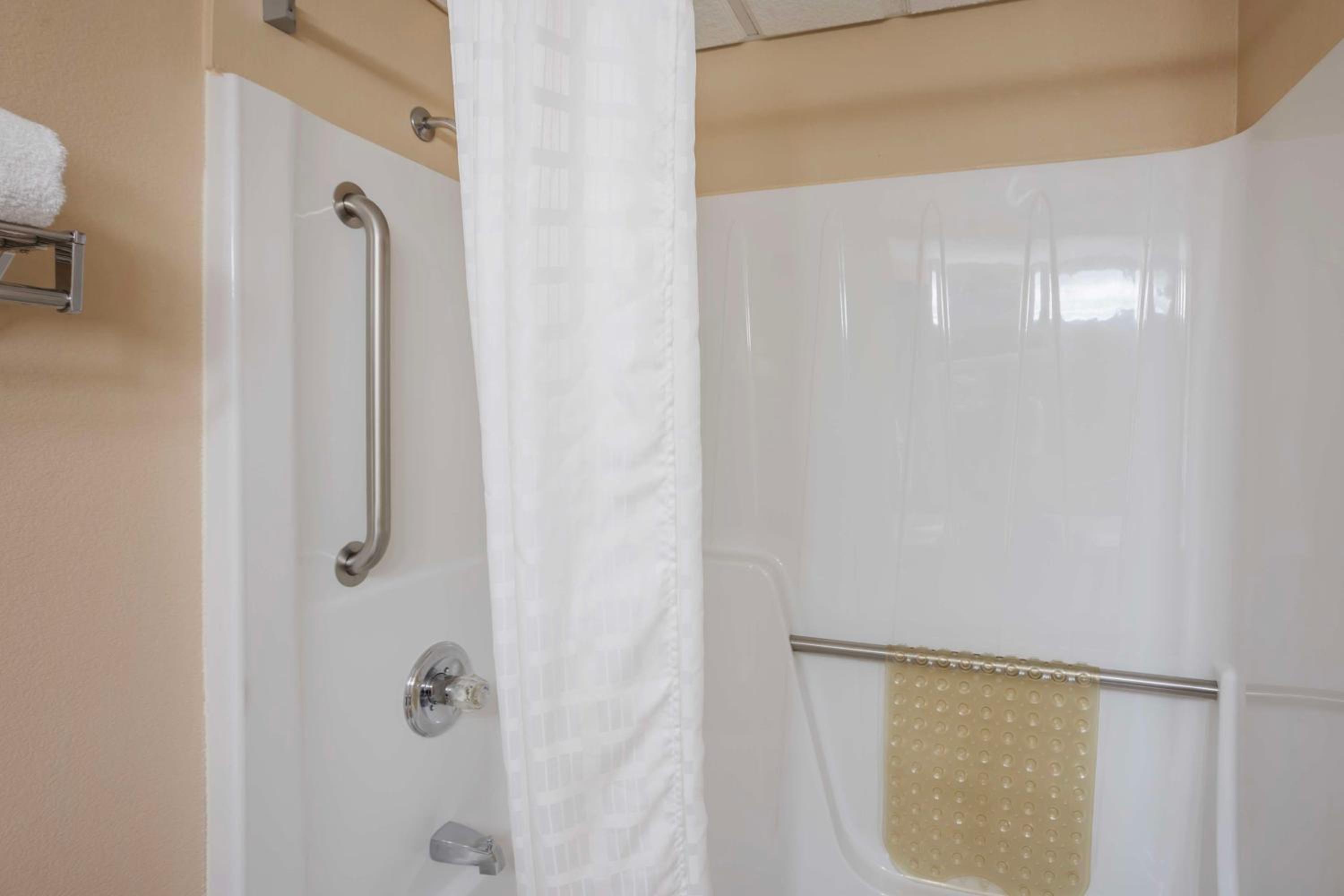 Double Room with Two Double Beds - Non-Smoking