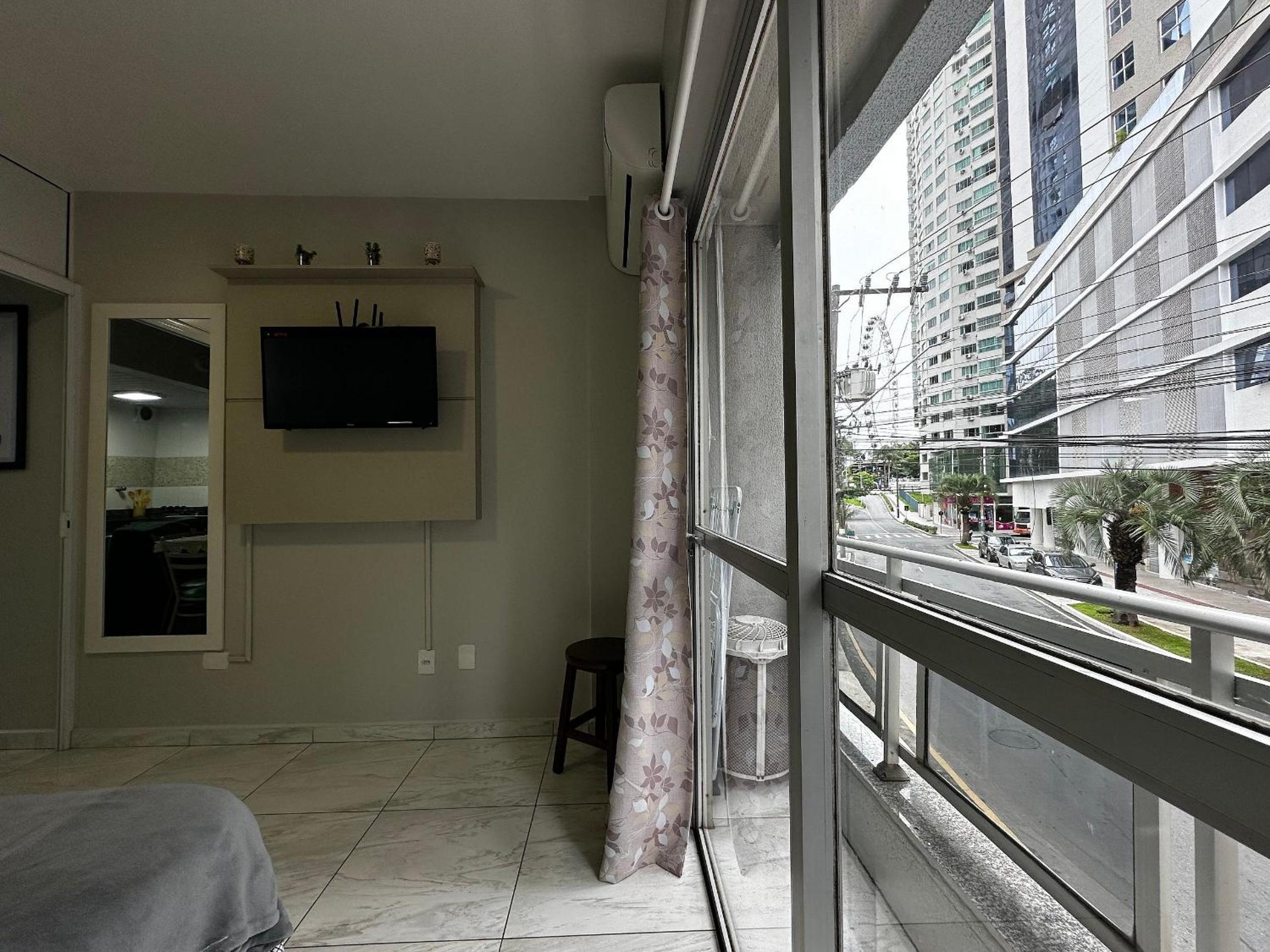 Apartment - Photo 17