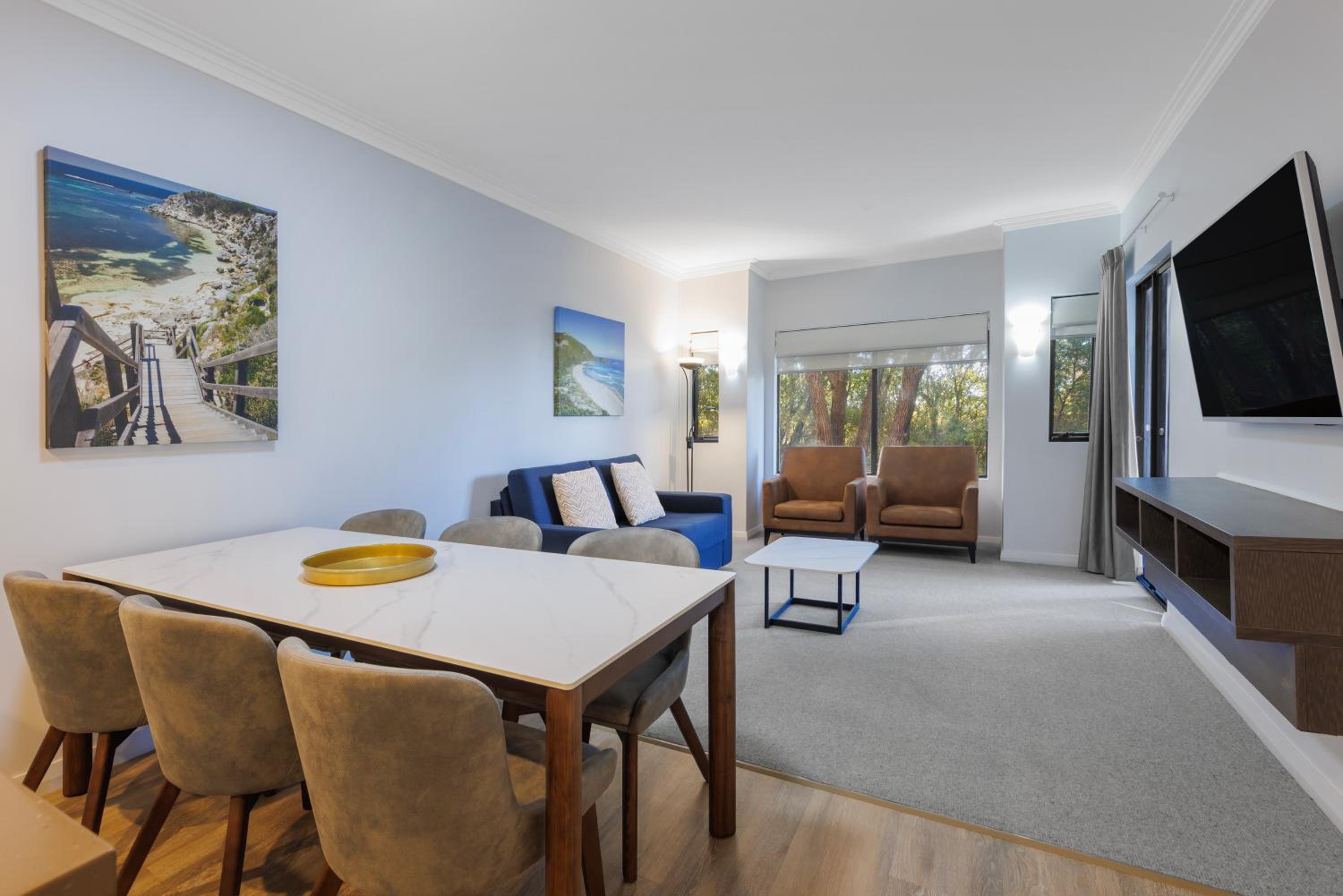 1 King Bed, 2 Twin Beds, Deluxe 2 Bedroom Apartment, Non-Smoking photo 3