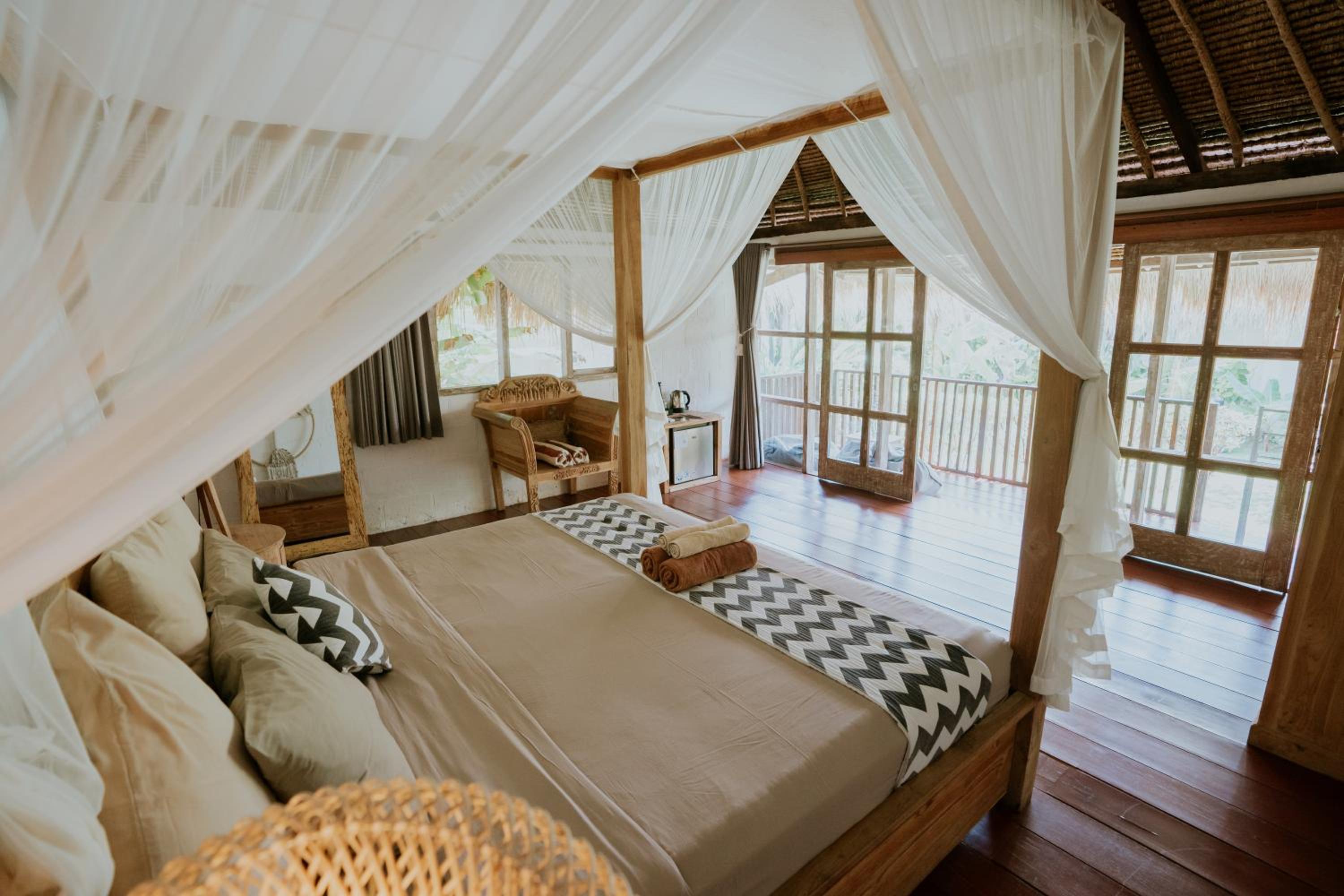 Standard Bungalow - Photo 2