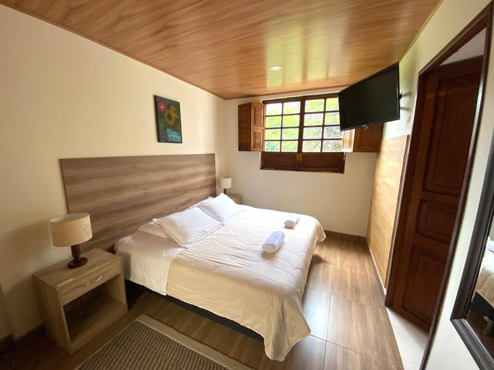 Deluxe Queen Room