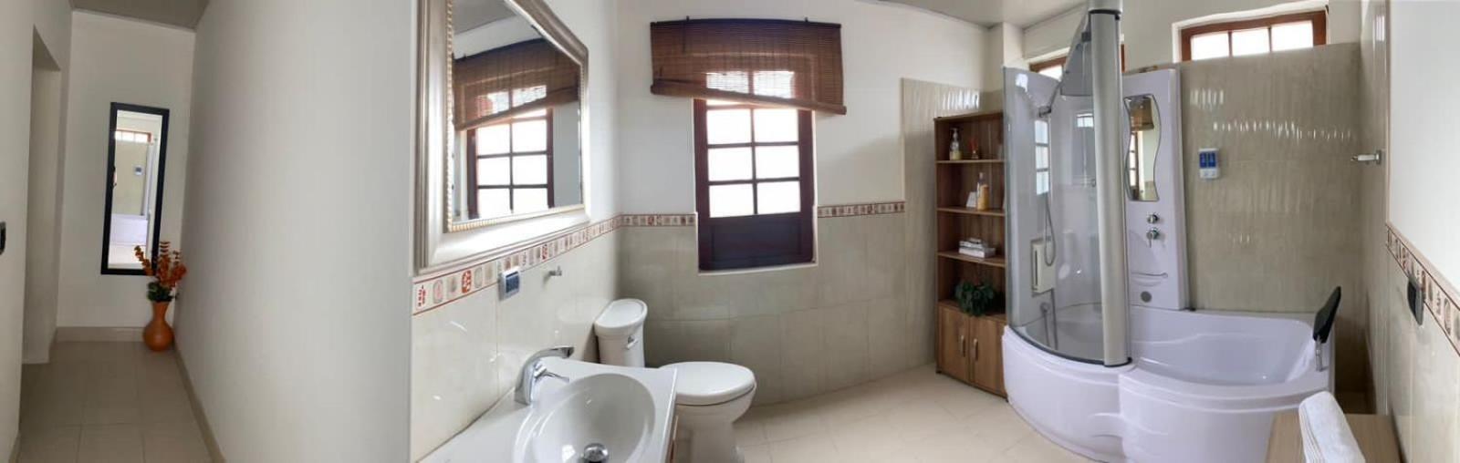 Double Room with Spa Bath photo 3