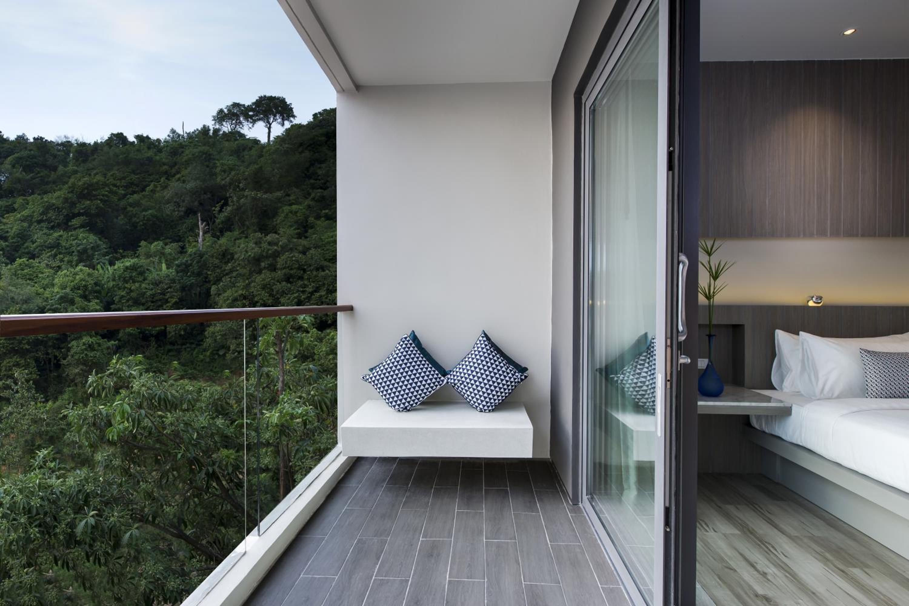 Double or Twin Room with Panoramic View photo 2