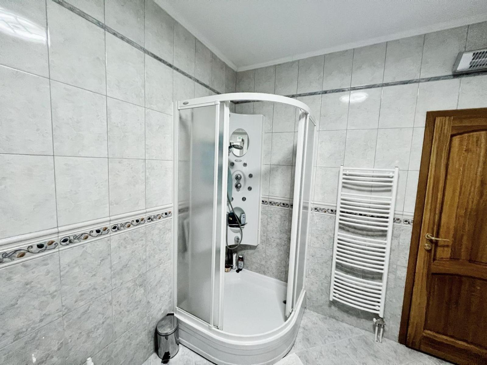 Villa photo 3