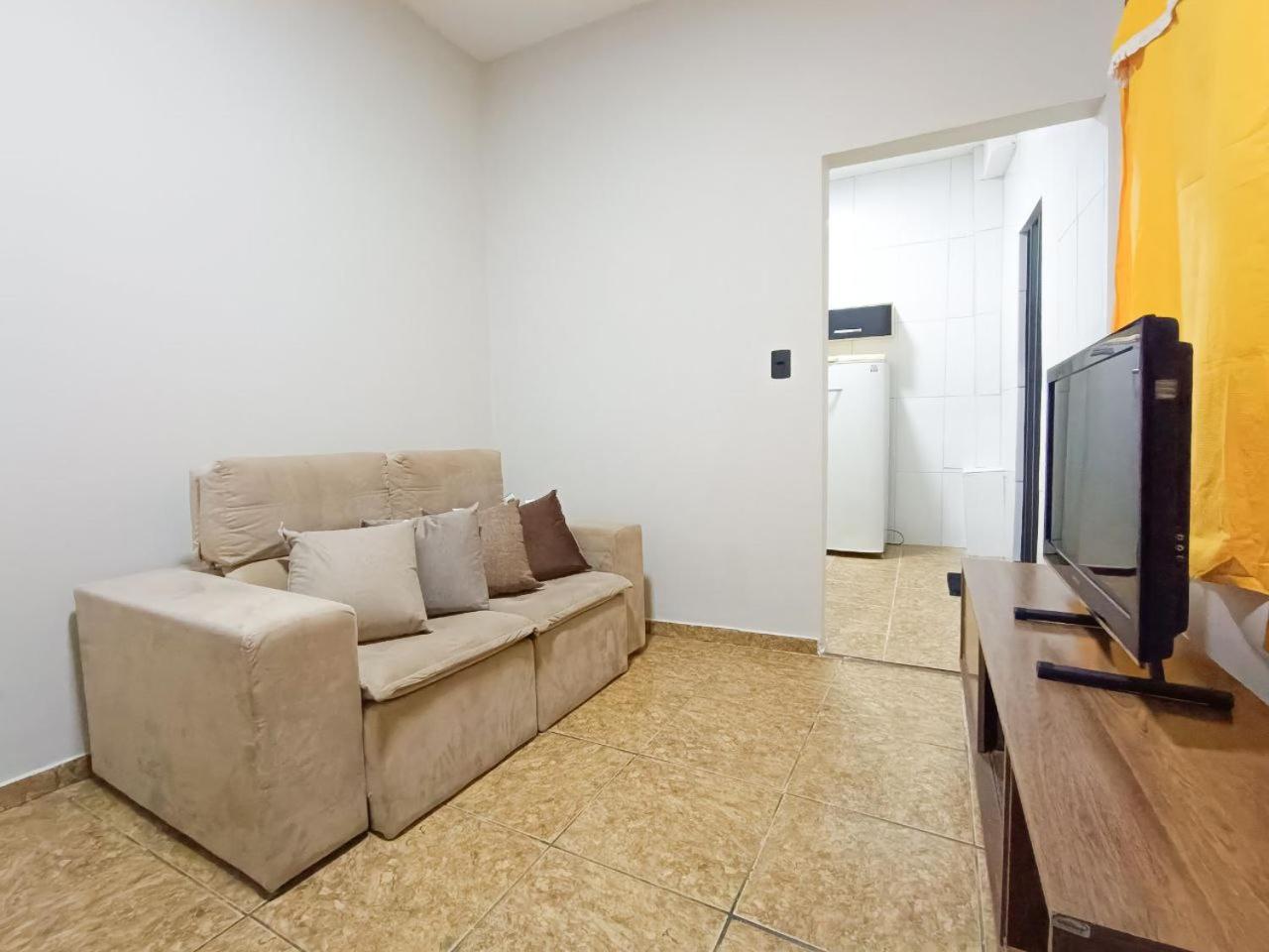 One-Bedroom House photo 1