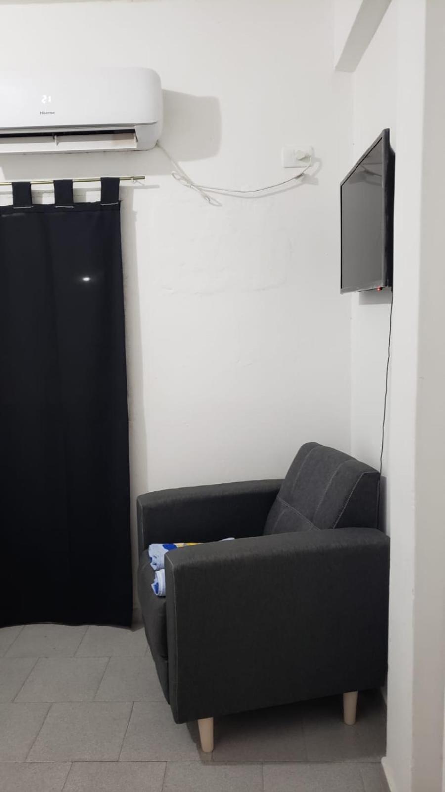 Apartment photo 2