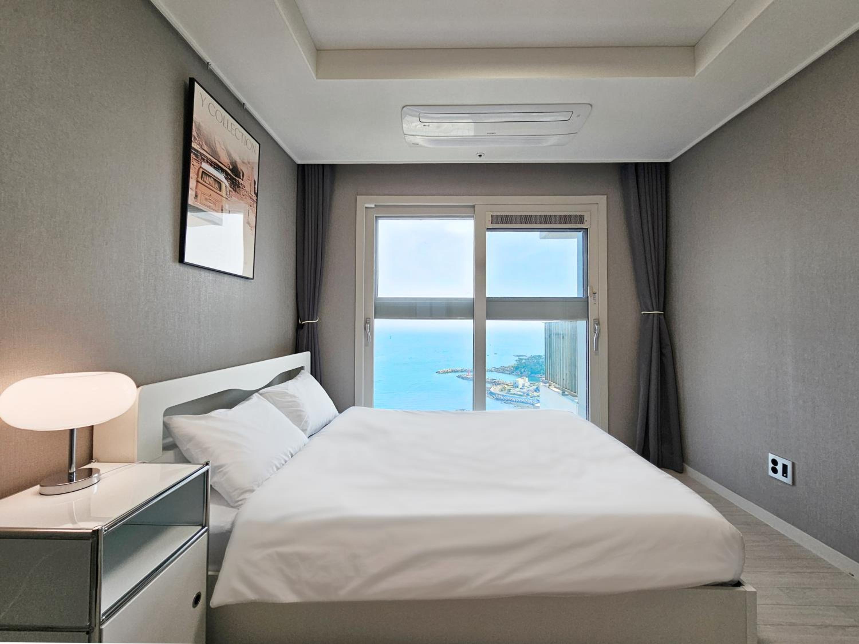 19:00 Check-in A-1. Flat Royal Suite Premium - Photo 10