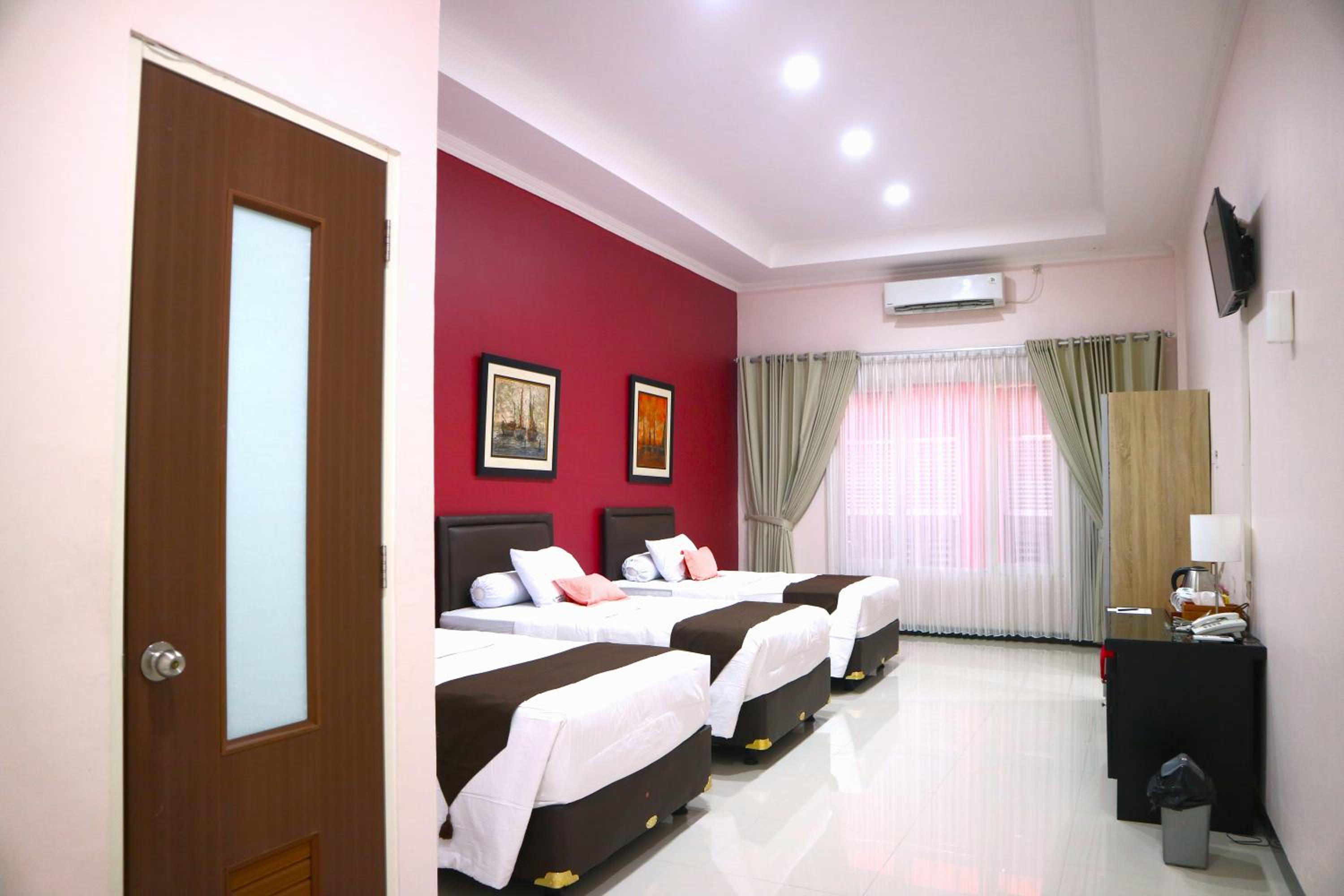 Comfort Triple Room photo 1