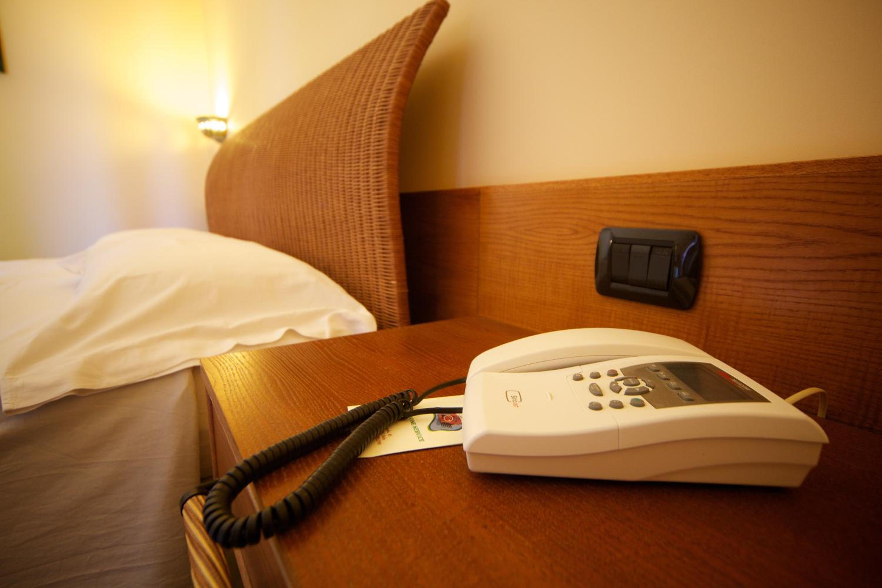 Premium Double or Twin Room with Vulcan View - Photo 3