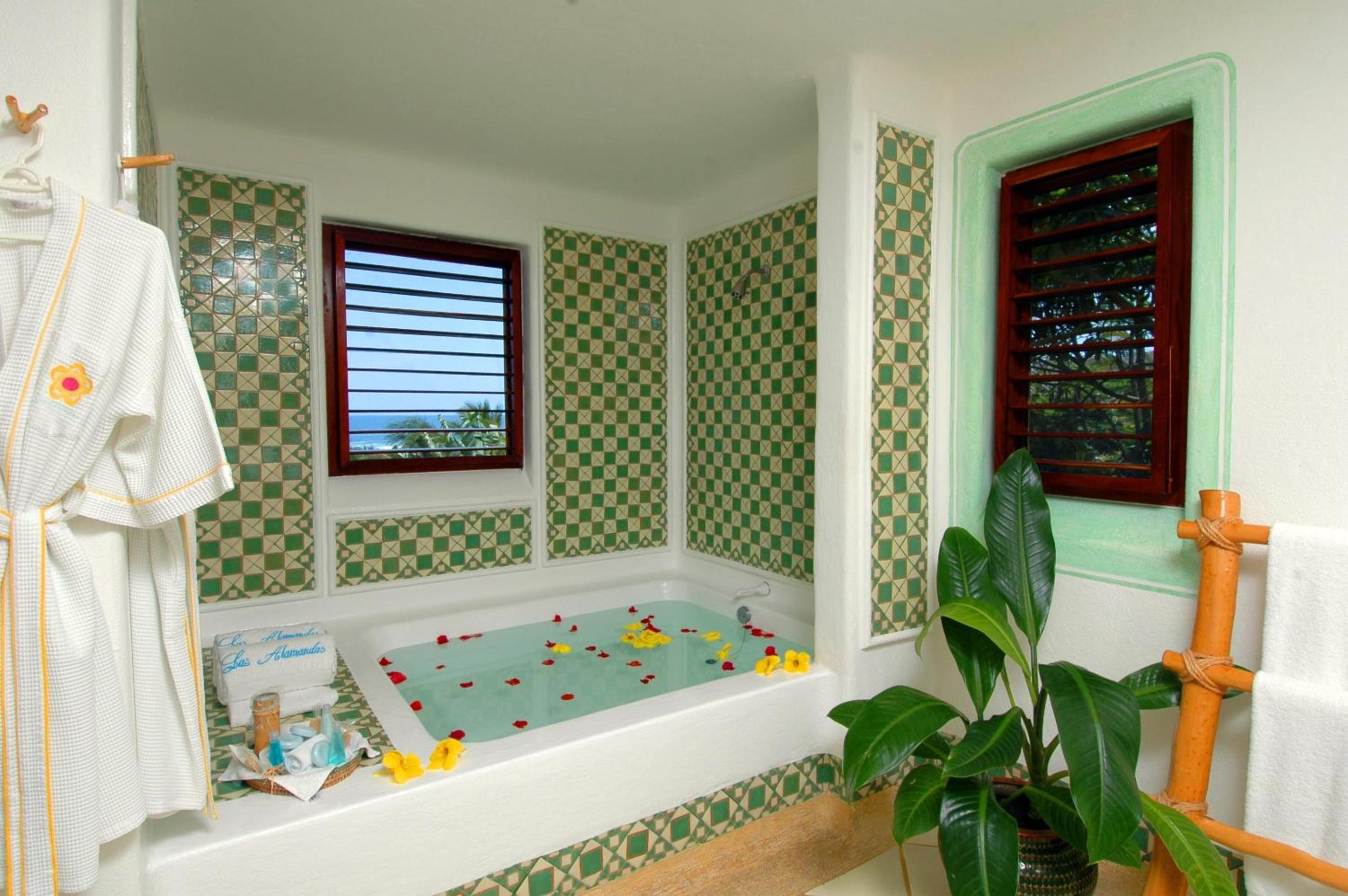 Ocean View Suite photo 3