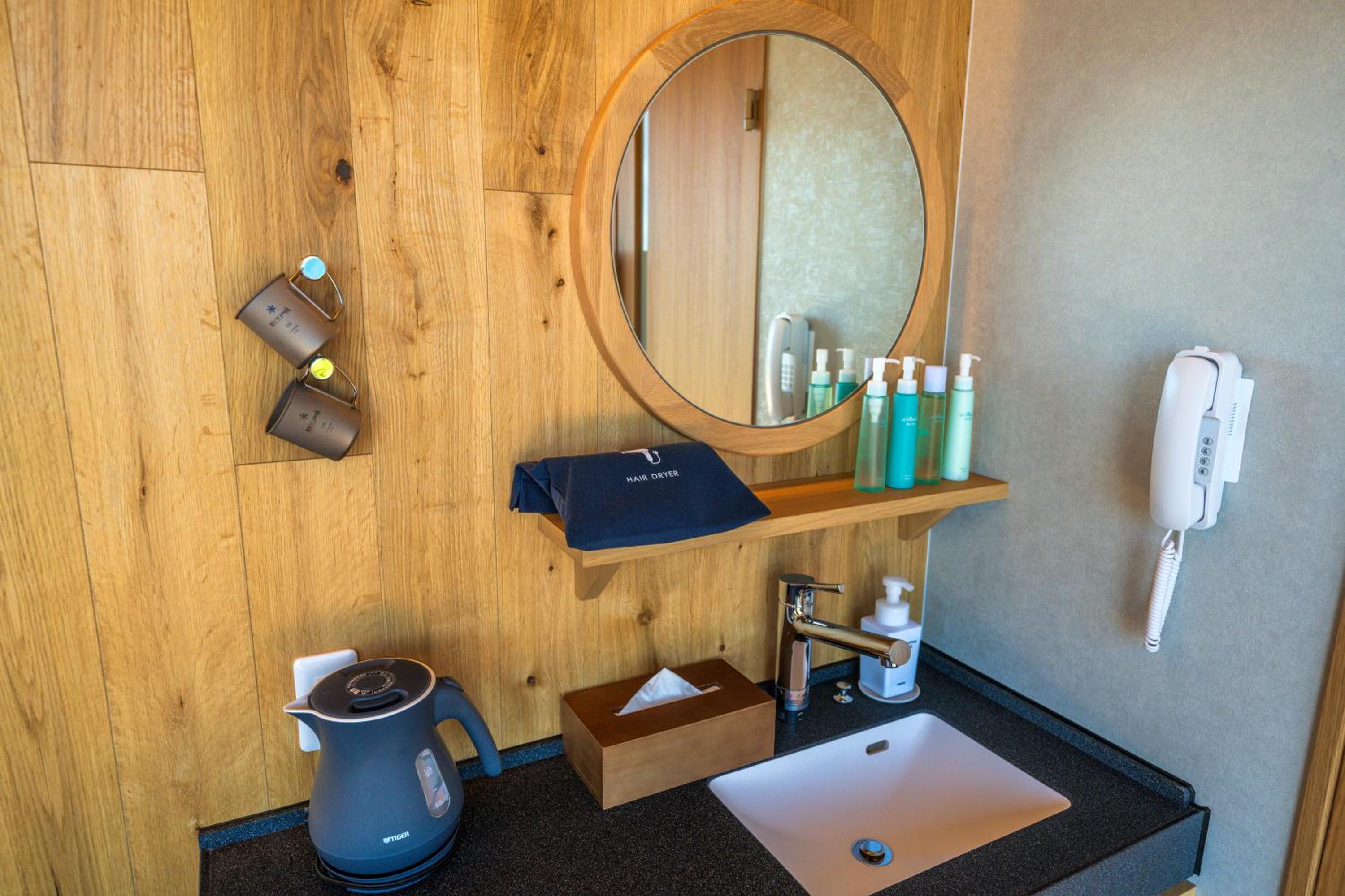 Glamping Twin Room (No View) - Photo 35