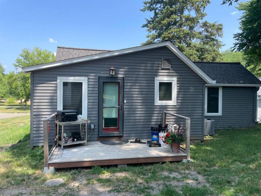 Two-Bedroom House photo 3
