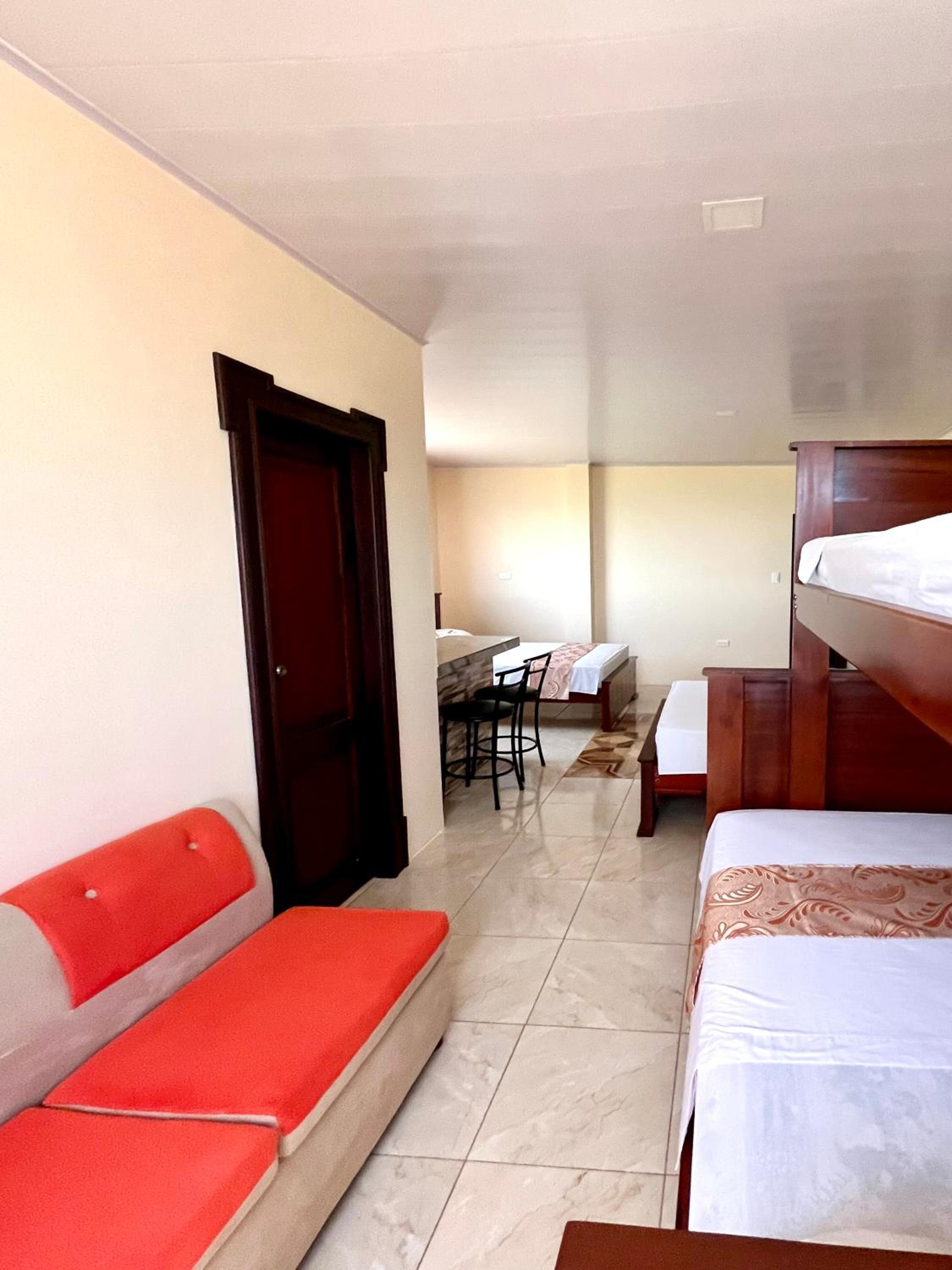 Family Suite photo 2