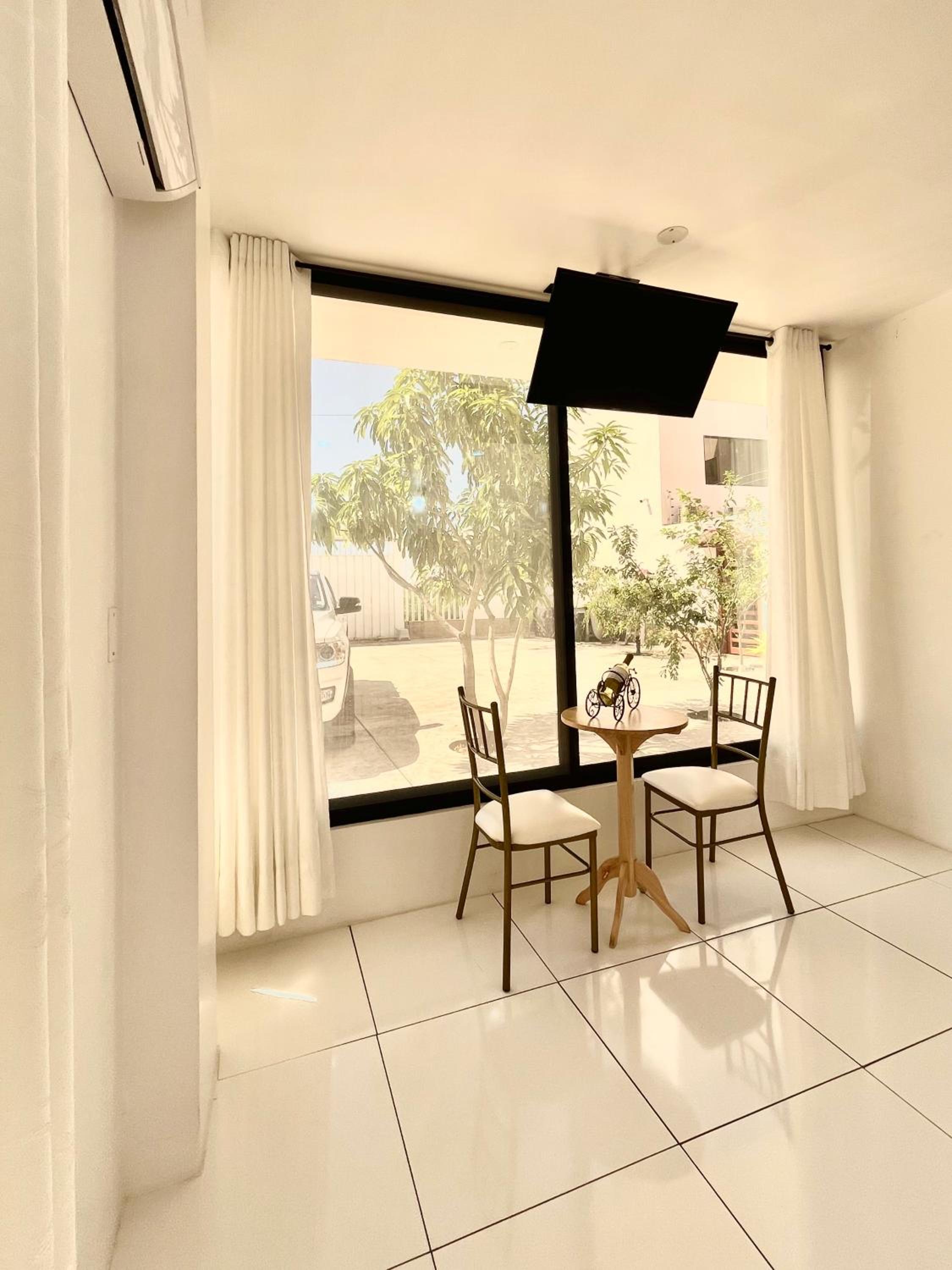 Deluxe Suite photo 3