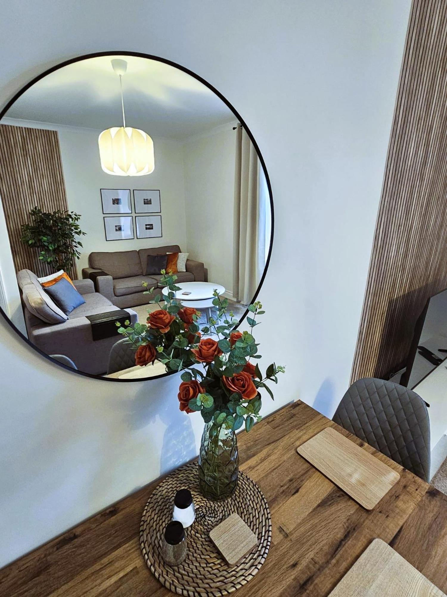 Two-Bedroom Apartment photo 2