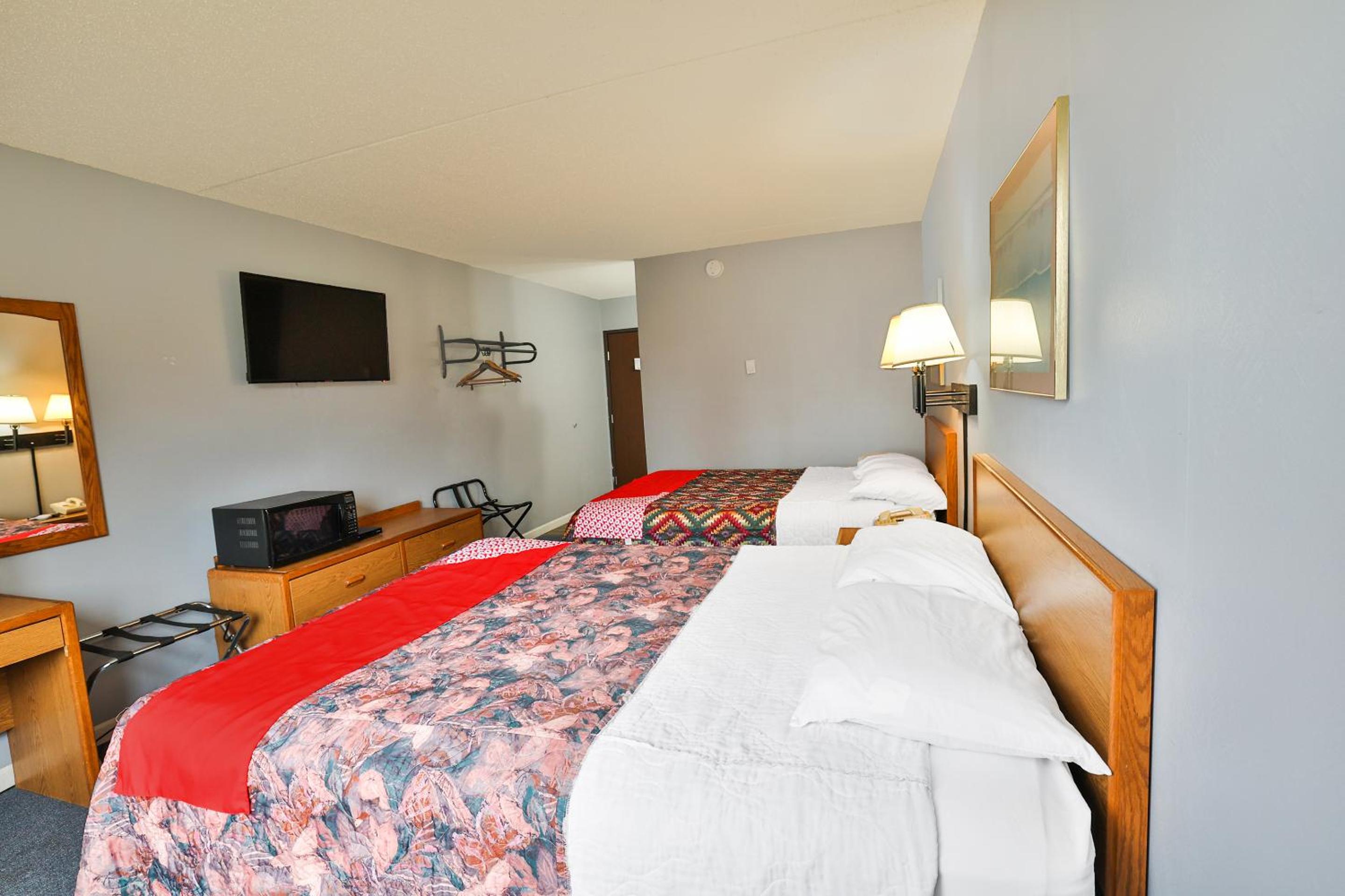2 Queen Bed photo 3