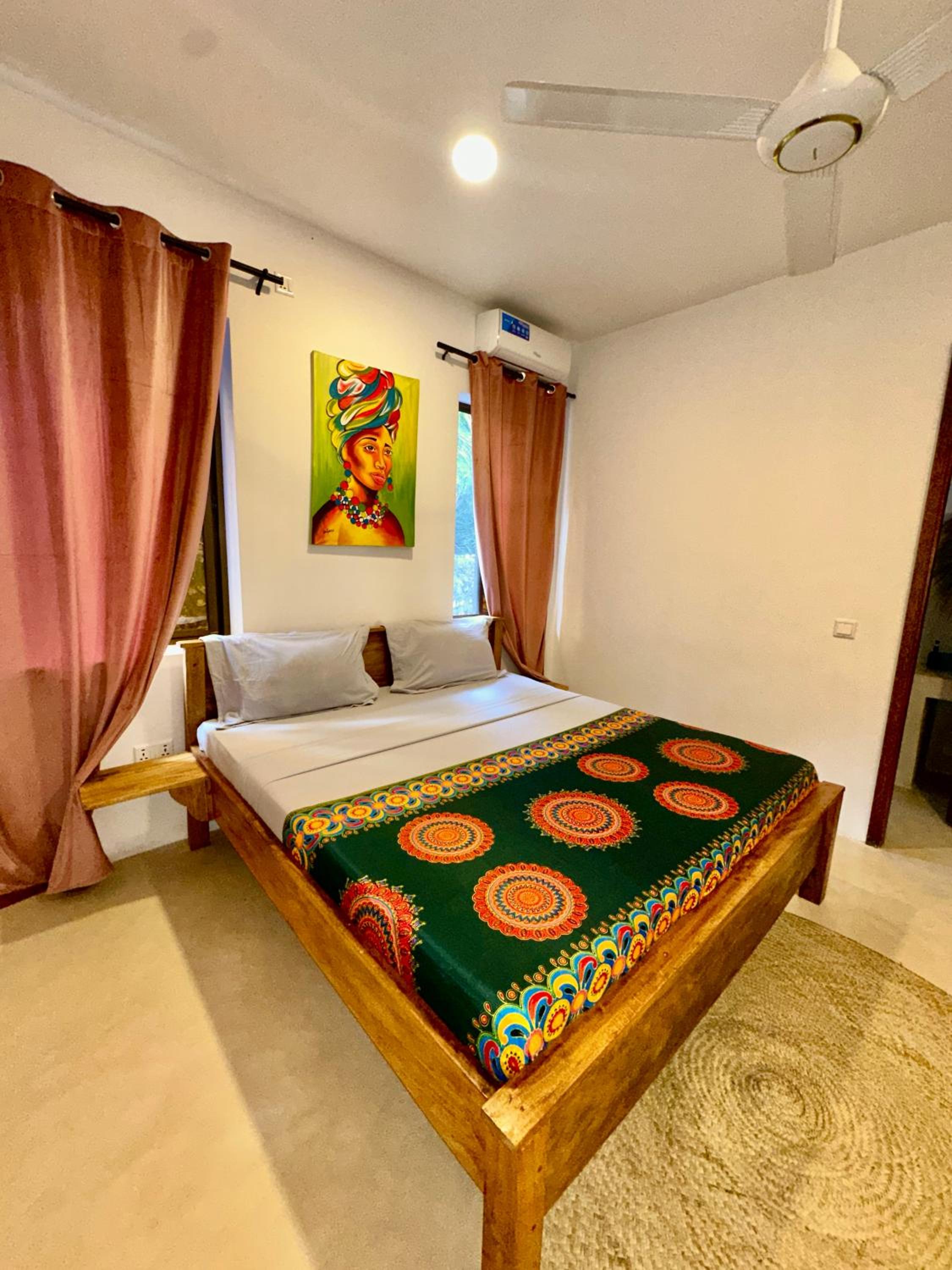 Deluxe King Suite - Photo 3